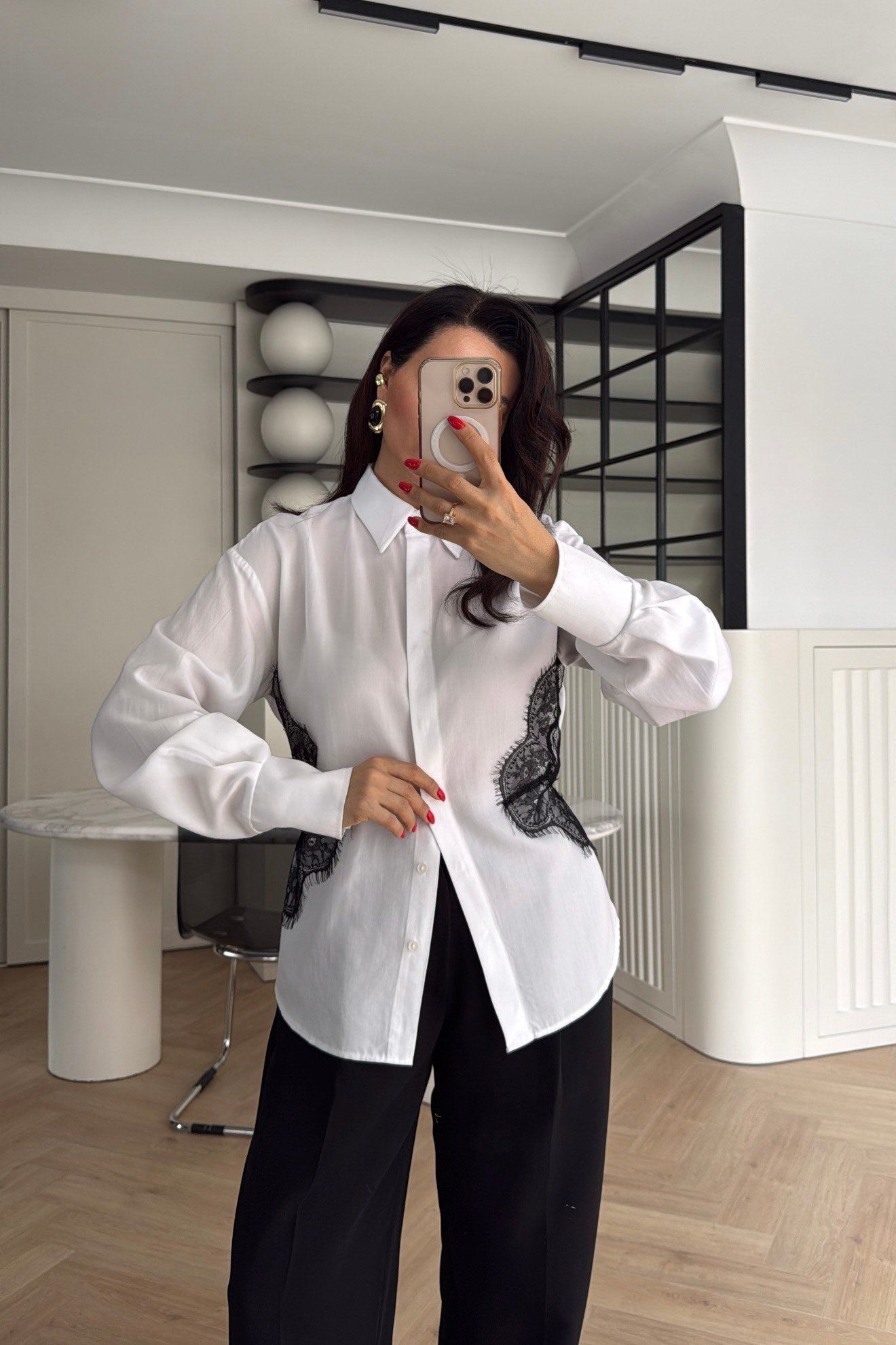 YAN PANEL DANTEL İŞLEMELİ POPLİN GÖMLEK BEYAZ