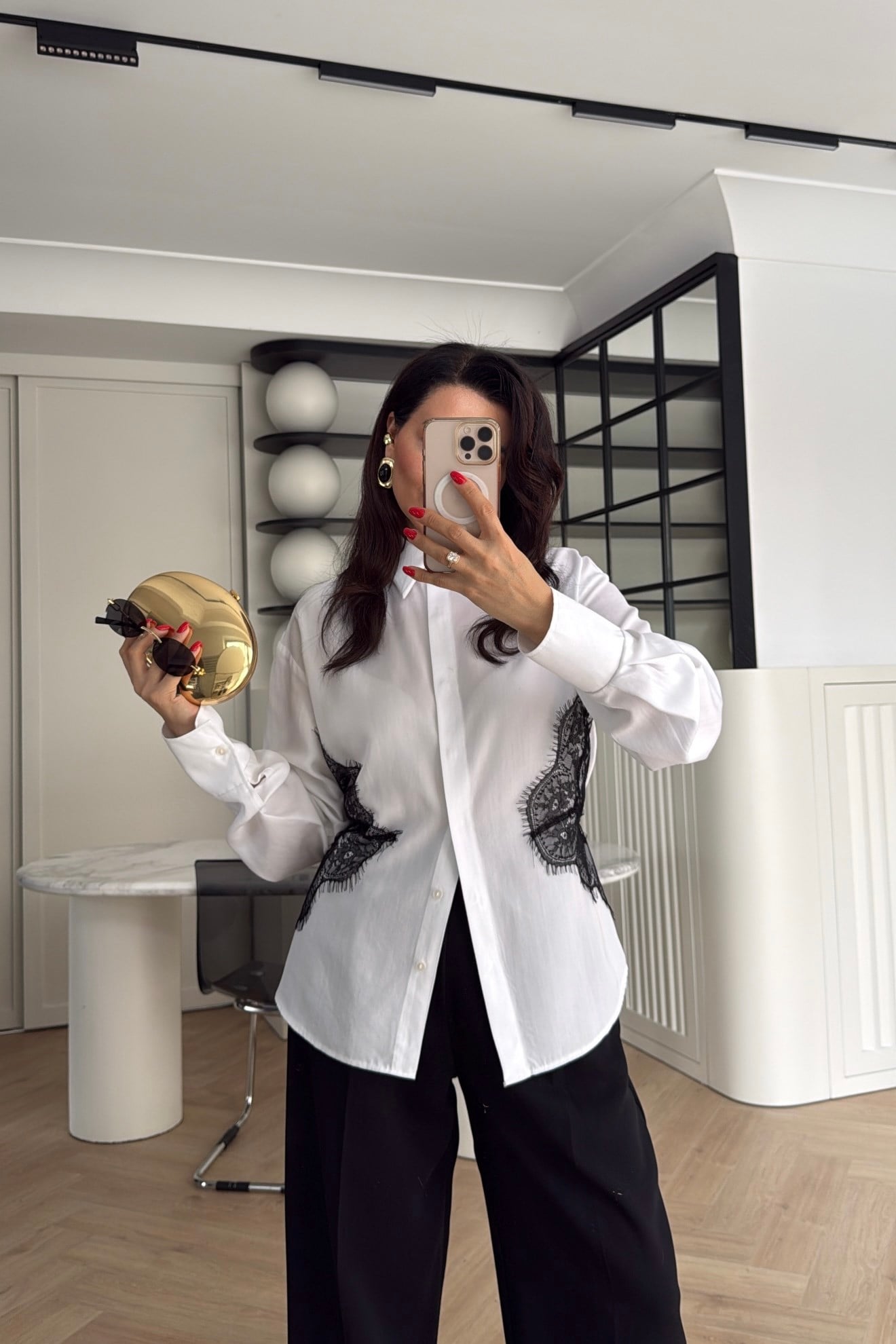 YAN PANEL DANTEL İŞLEMELİ POPLİN GÖMLEK BEYAZ