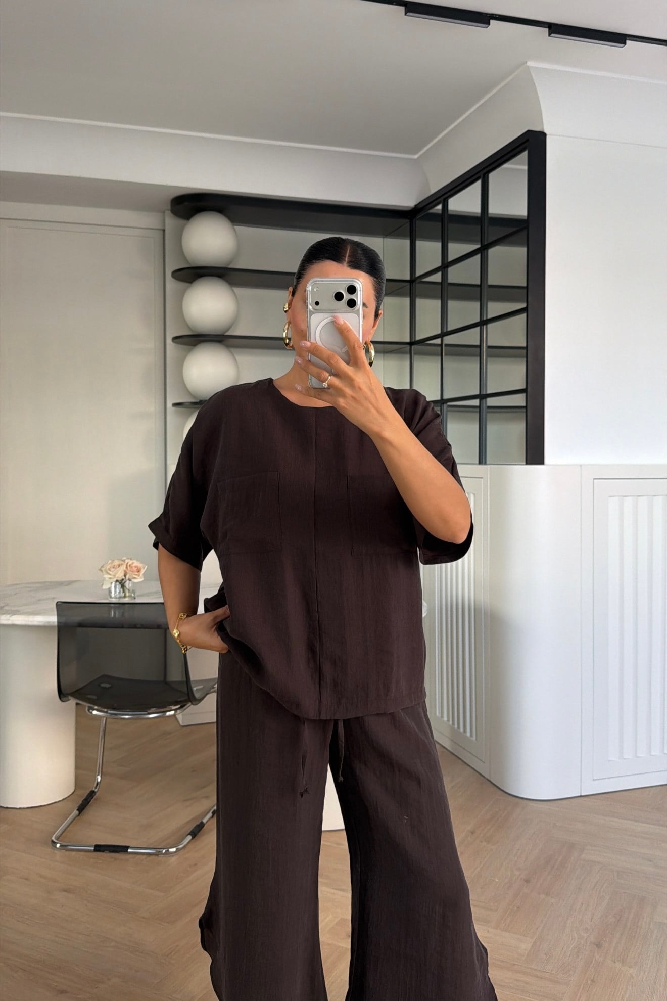 YIRTMAÇ DETAYLI BELİ BÜZGÜLÜ TAKIM KAHVE 