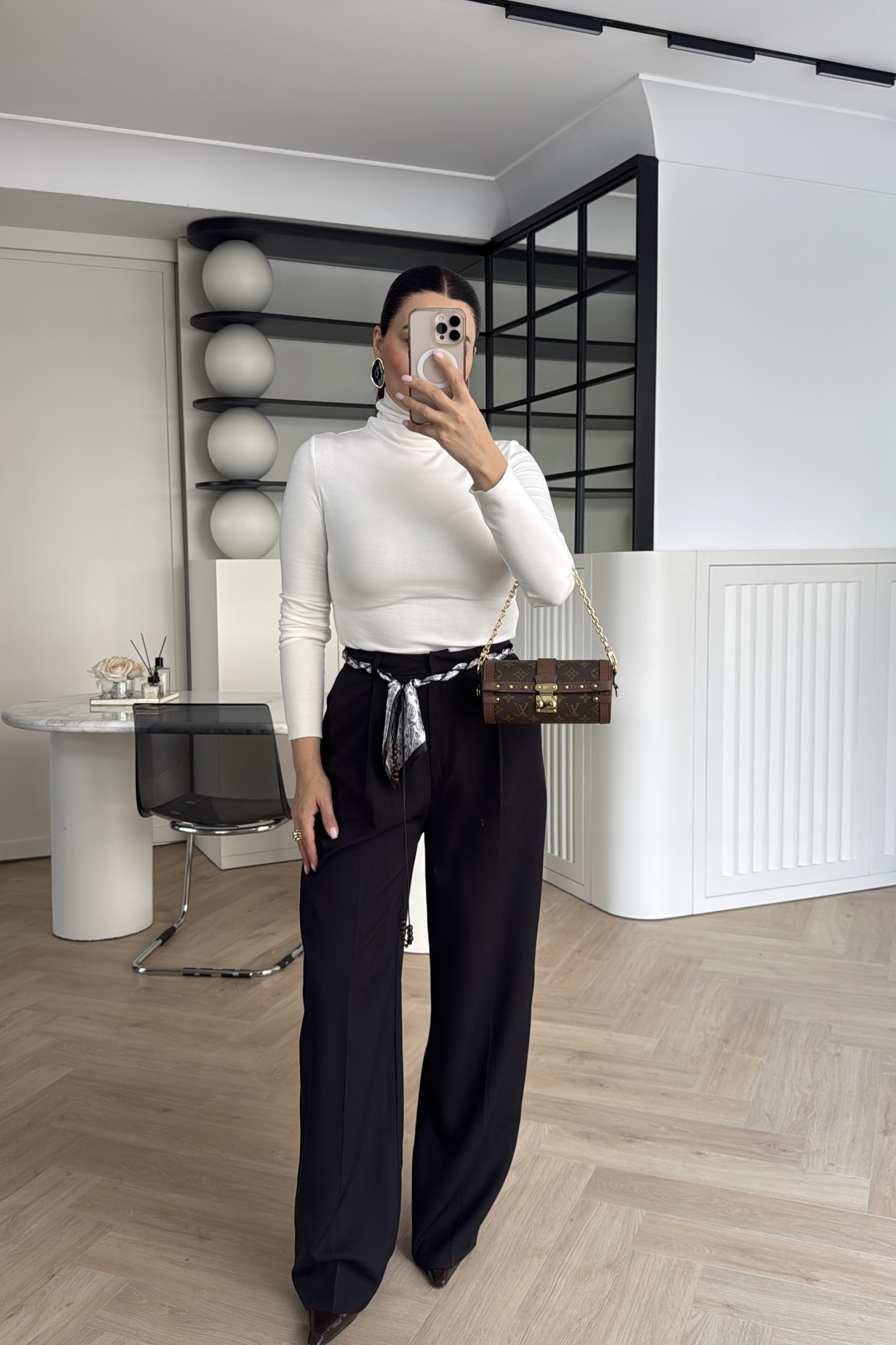 YÜKSEK BEL ŞAL KEMER DETAYLI  WİDE LEG PANTOLON SİYAH