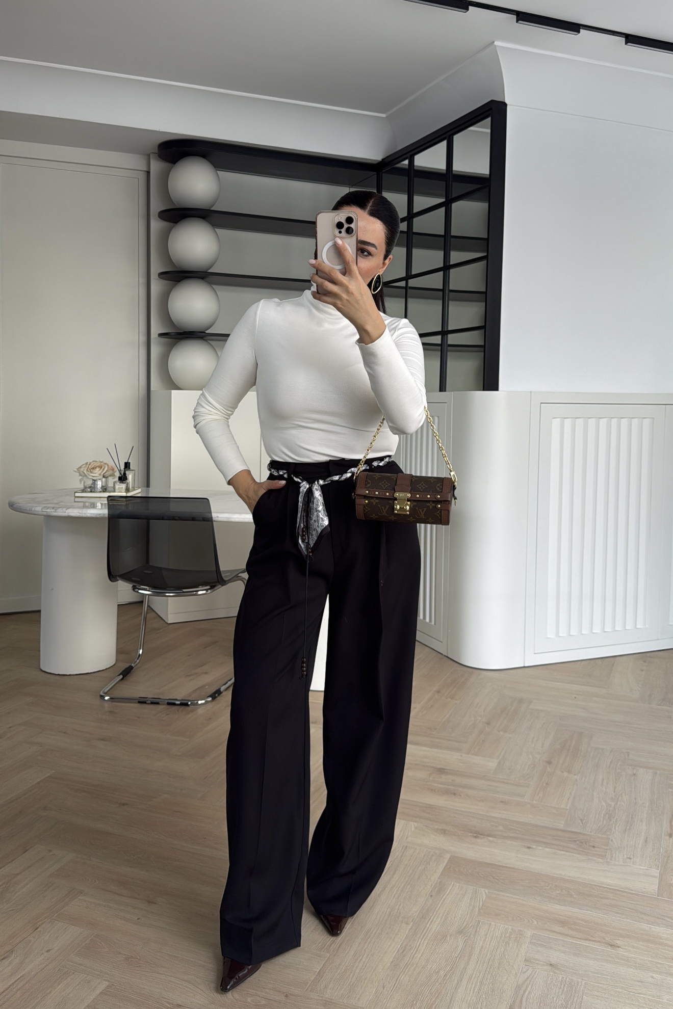 YÜKSEK BEL ŞAL KEMER DETAYLI  WİDE LEG PANTOLON SİYAH