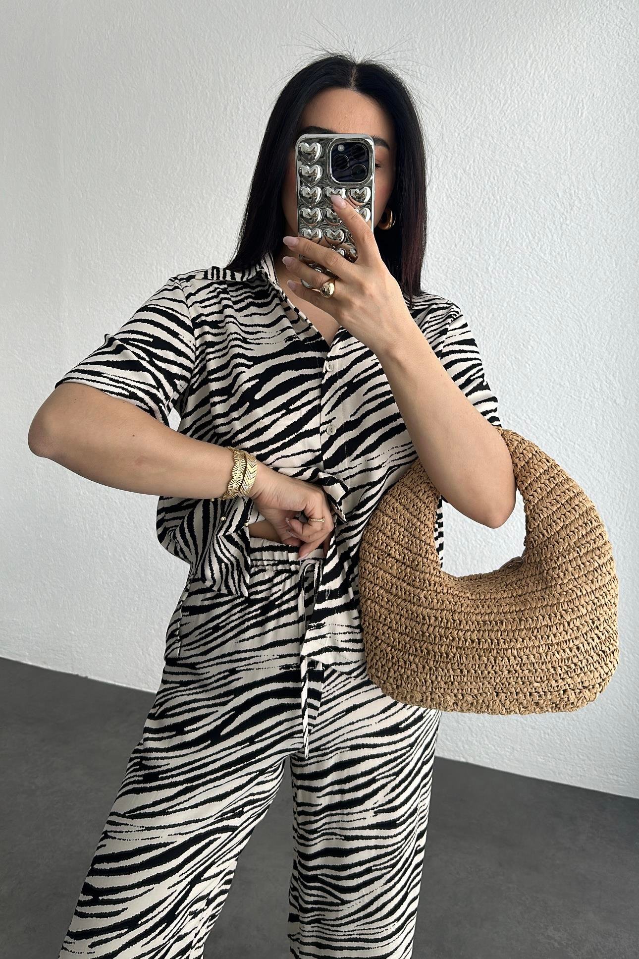 Zebra Desen Krep Kumaş Rahat Takım