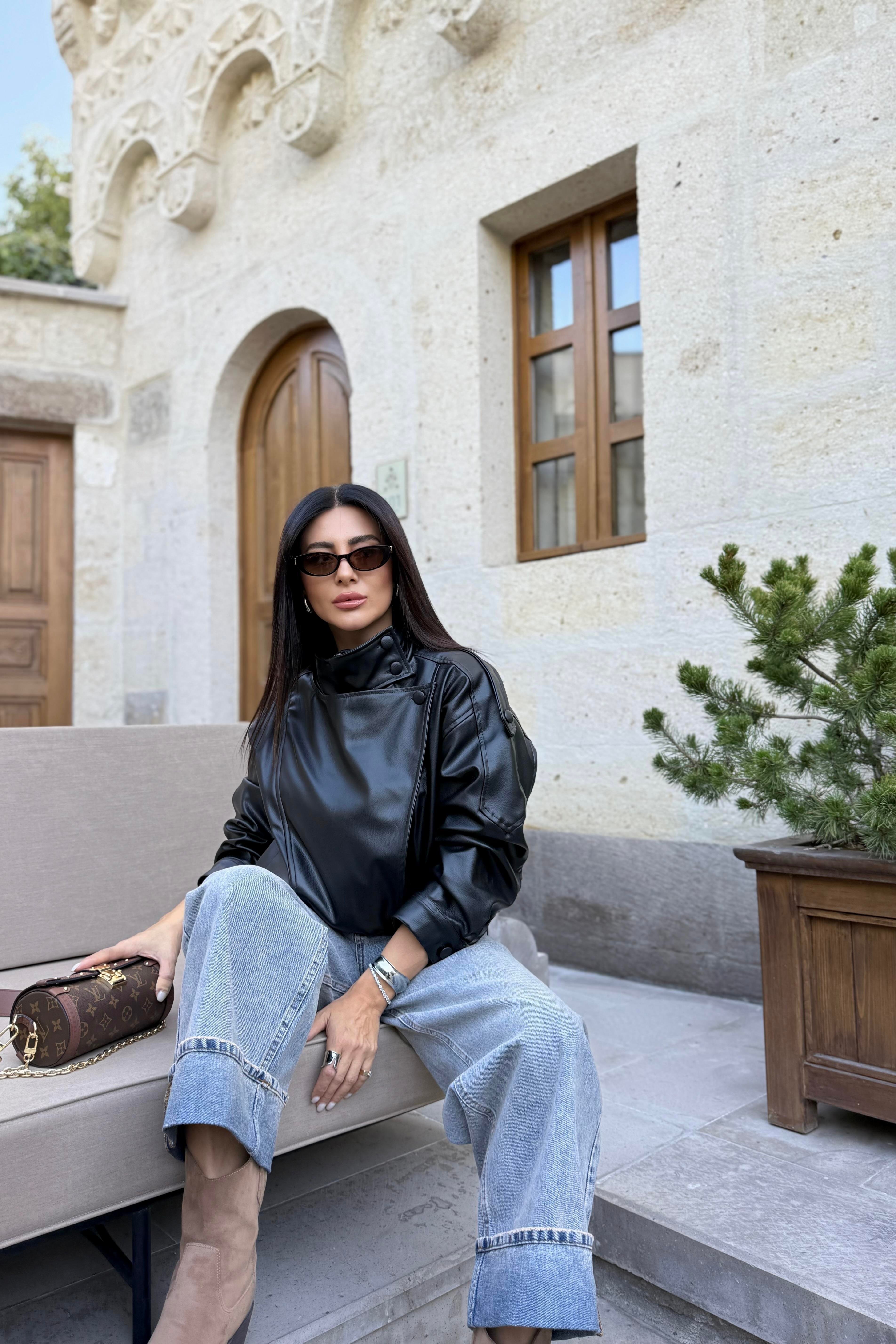 ZR MODEL DİK YAKA DERİ CEKET