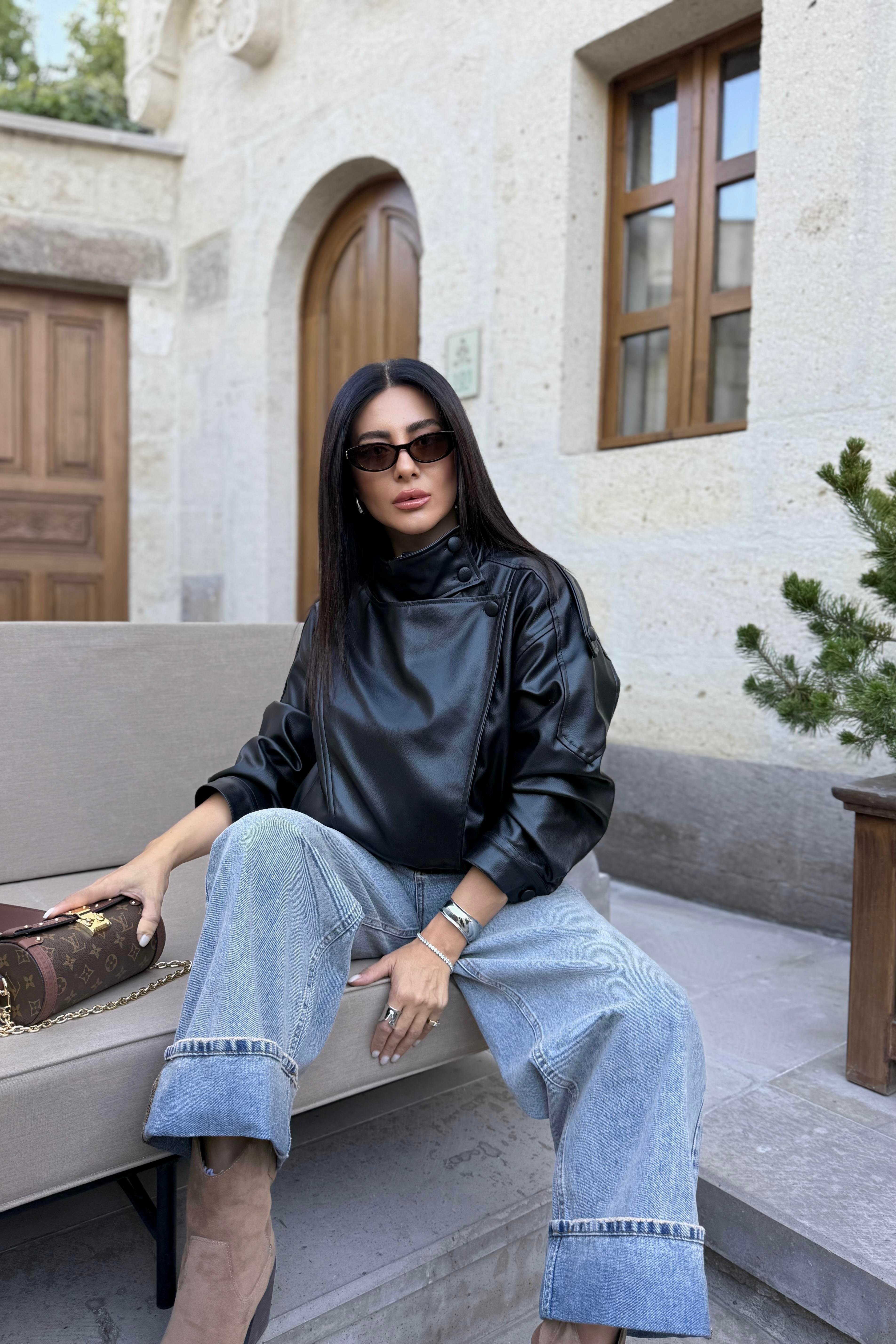 ZR MODEL DİK YAKA DERİ CEKET