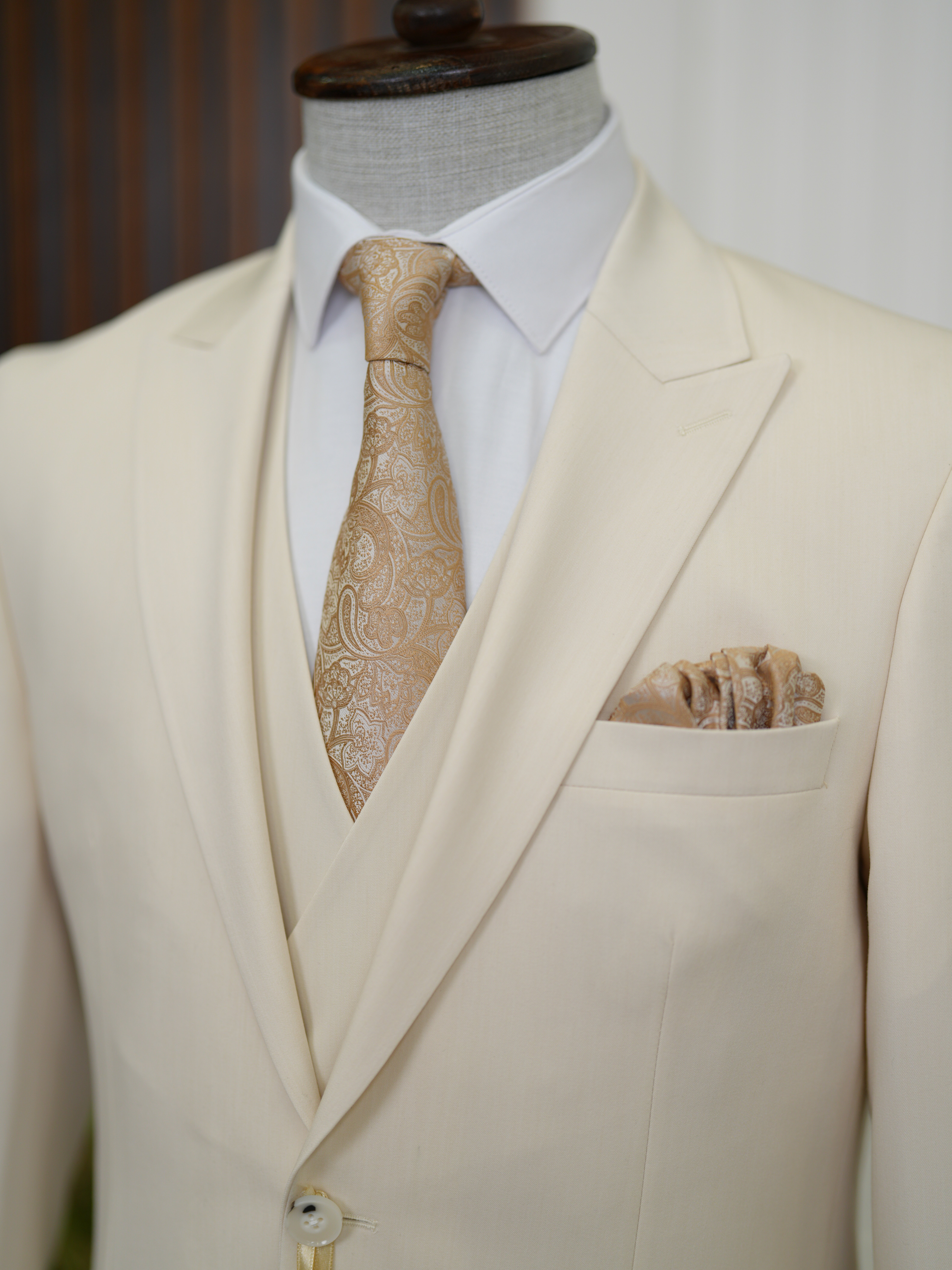 Erkek Slim Fit İtalyan Stil Yelekli Takım Elbise - Bej