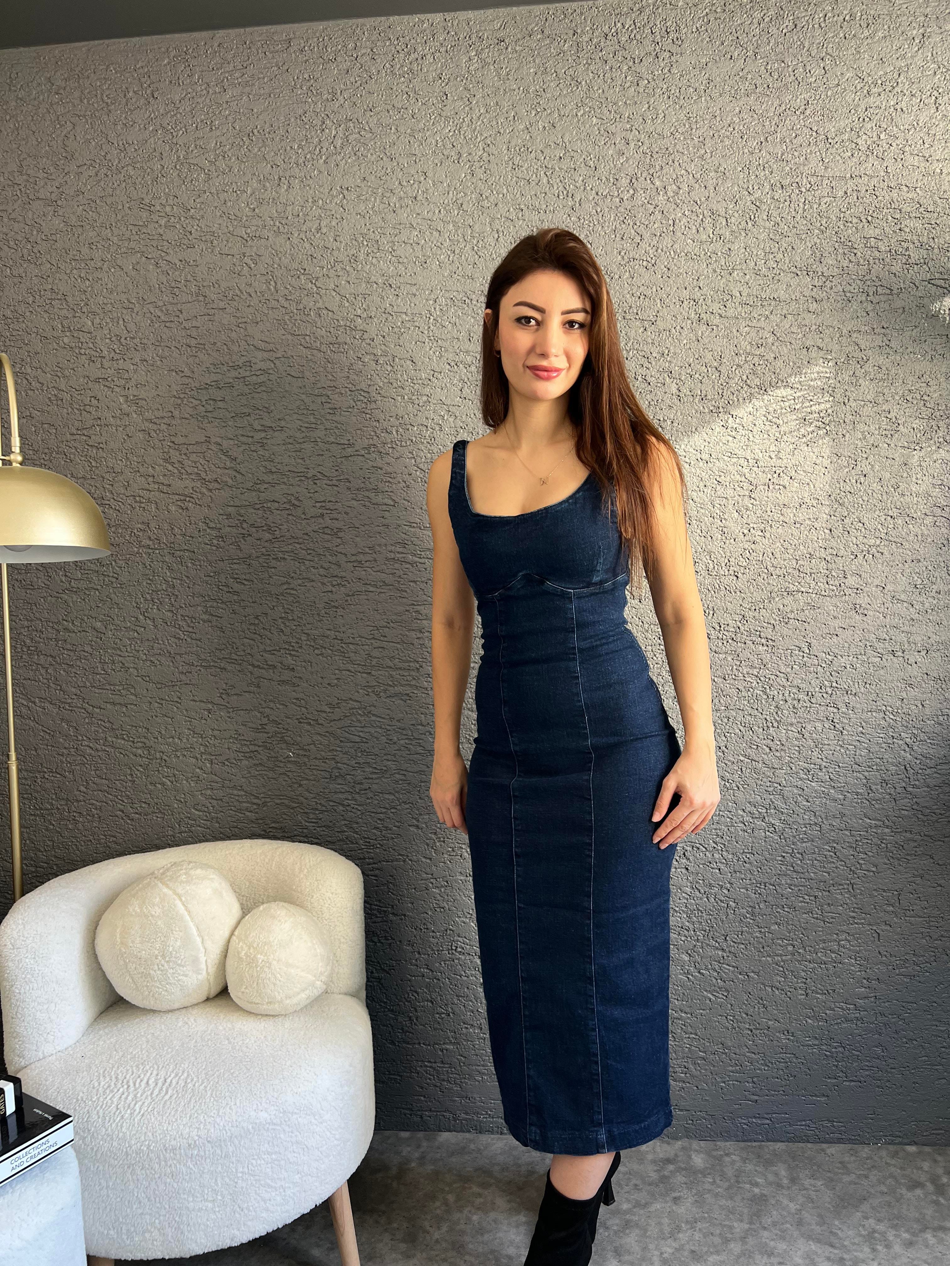 Denim Yırtmaçlı Elbise