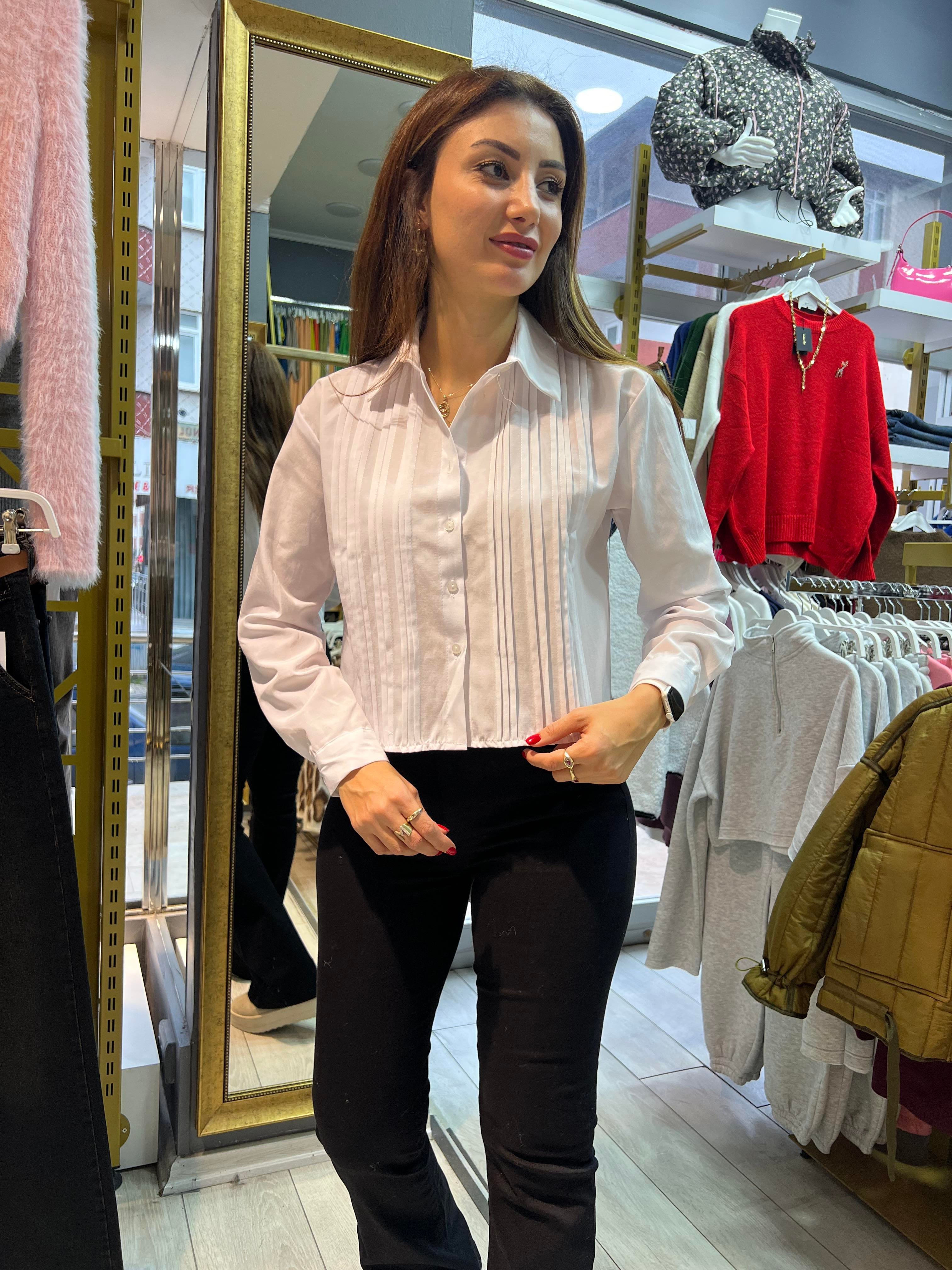 Piliseli Kısa Gömlek