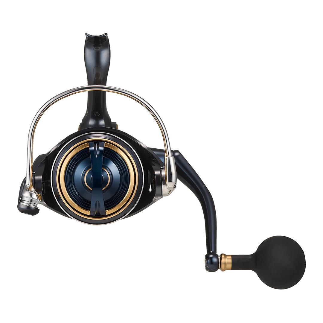DAIWA SALTIGA 25 8000 H MAKARA