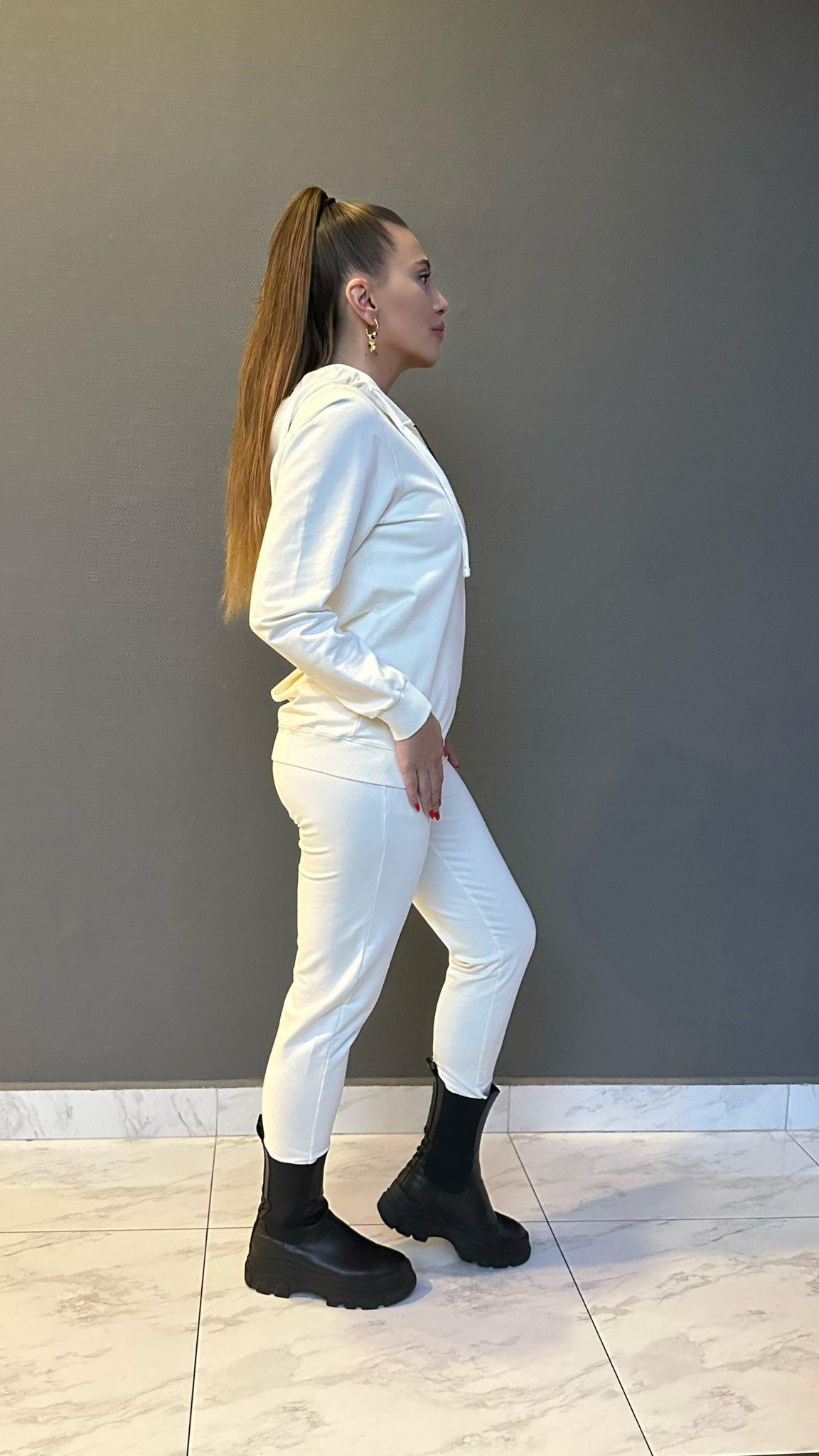 Krem Eşofman Takım