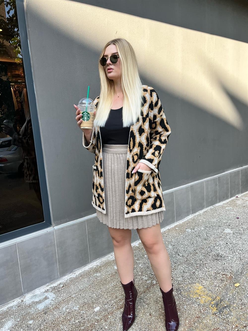 Leopar Desenli Camel Hırka