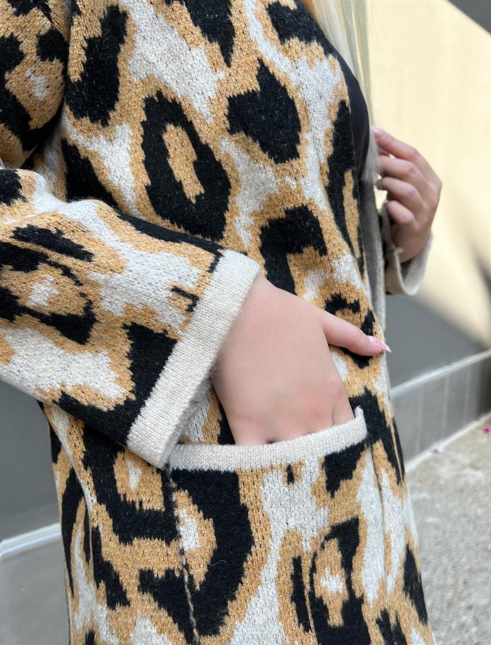 Leopar Desenli Camel Hırka