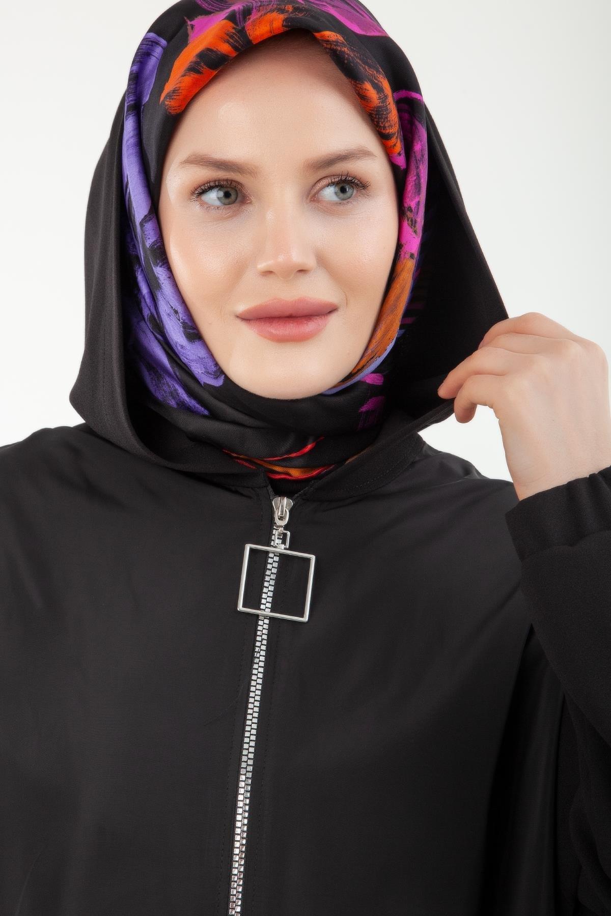 ARMİNE TREND Kapüşonlu Önden Fermuarlı Kolları Lastikli Giy Çık Siyah 24YT510