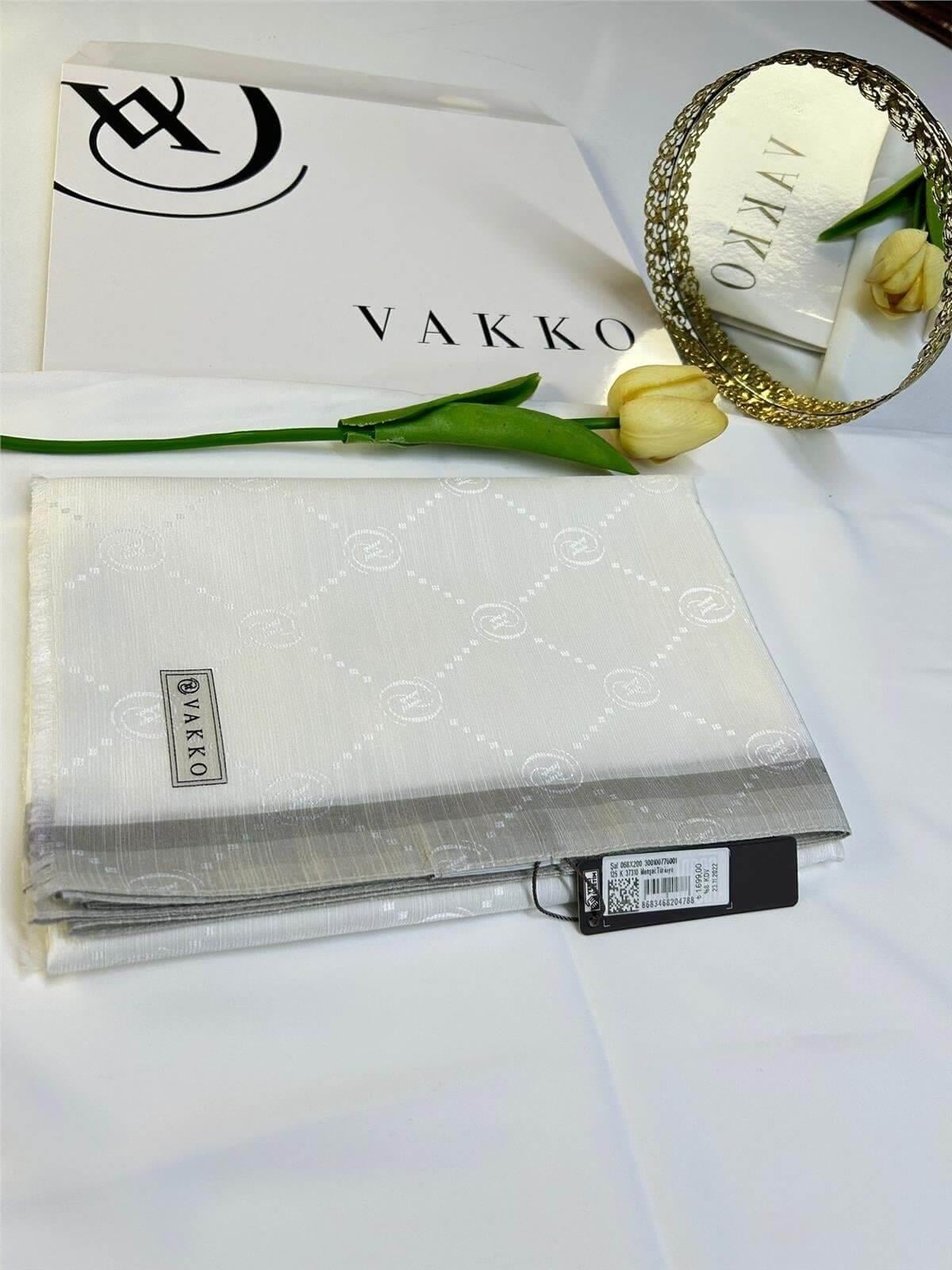 Vakko Hologram Yeni Sezon Şal Krem
