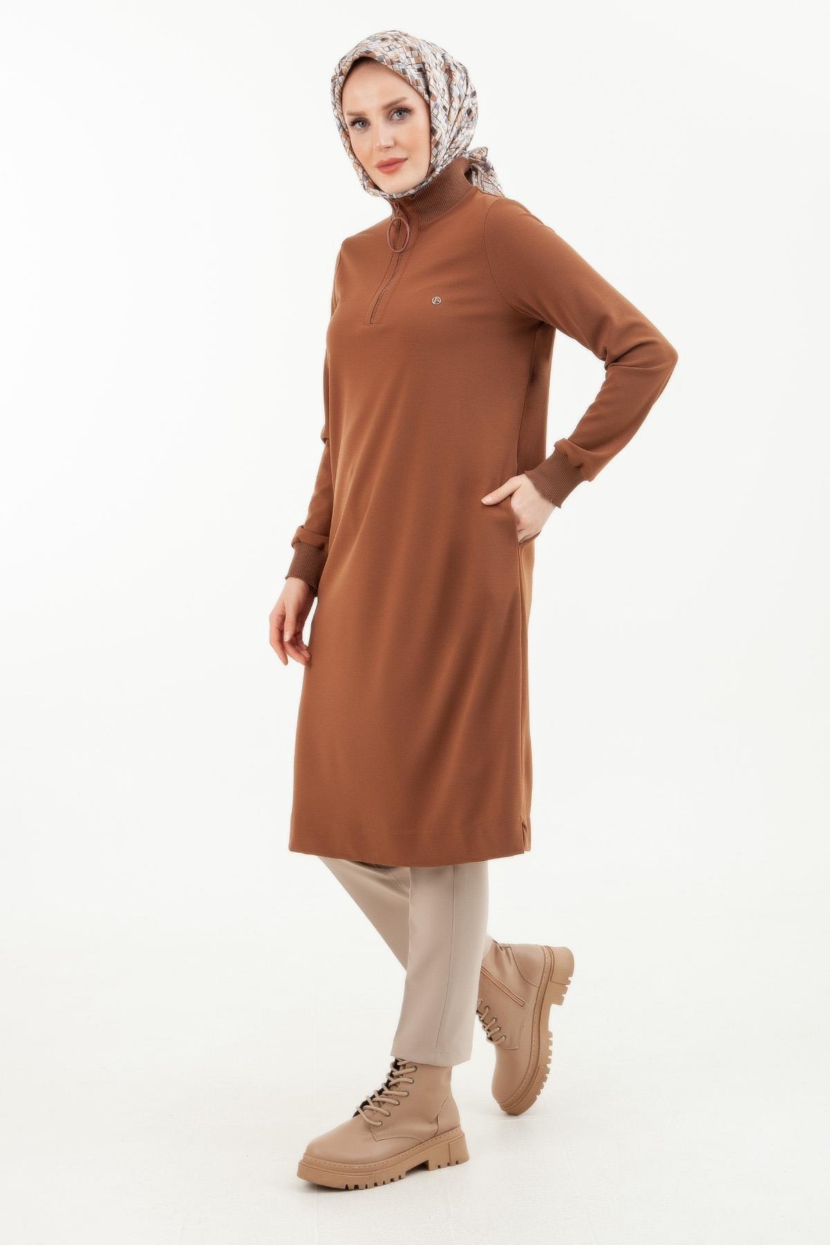 Armine Trend Yakası Halka Fermuarlı Tunik Badem 23kt442