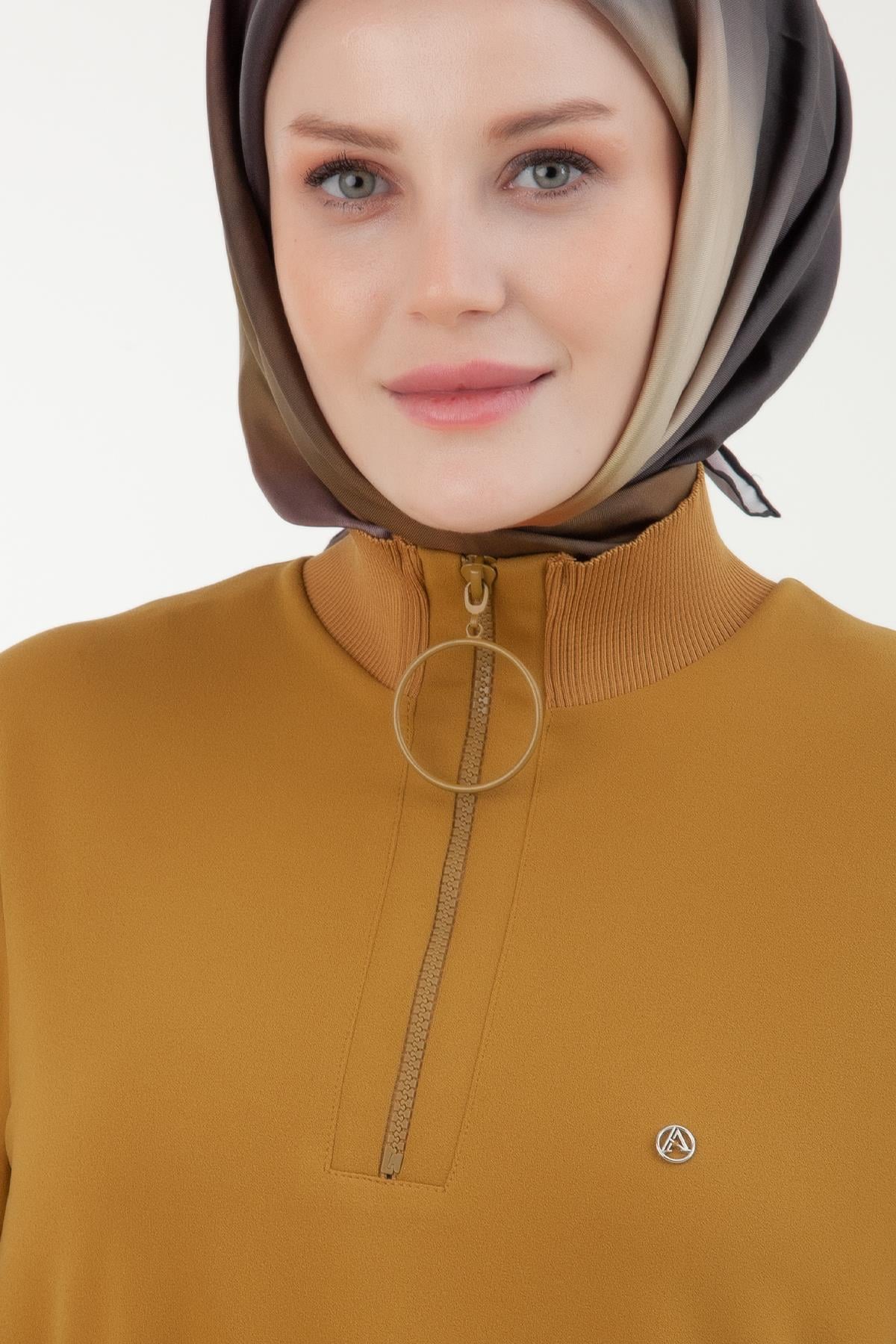 Armine Trend Yakası Halka Fermuarlı Tunik Olive 23kt442