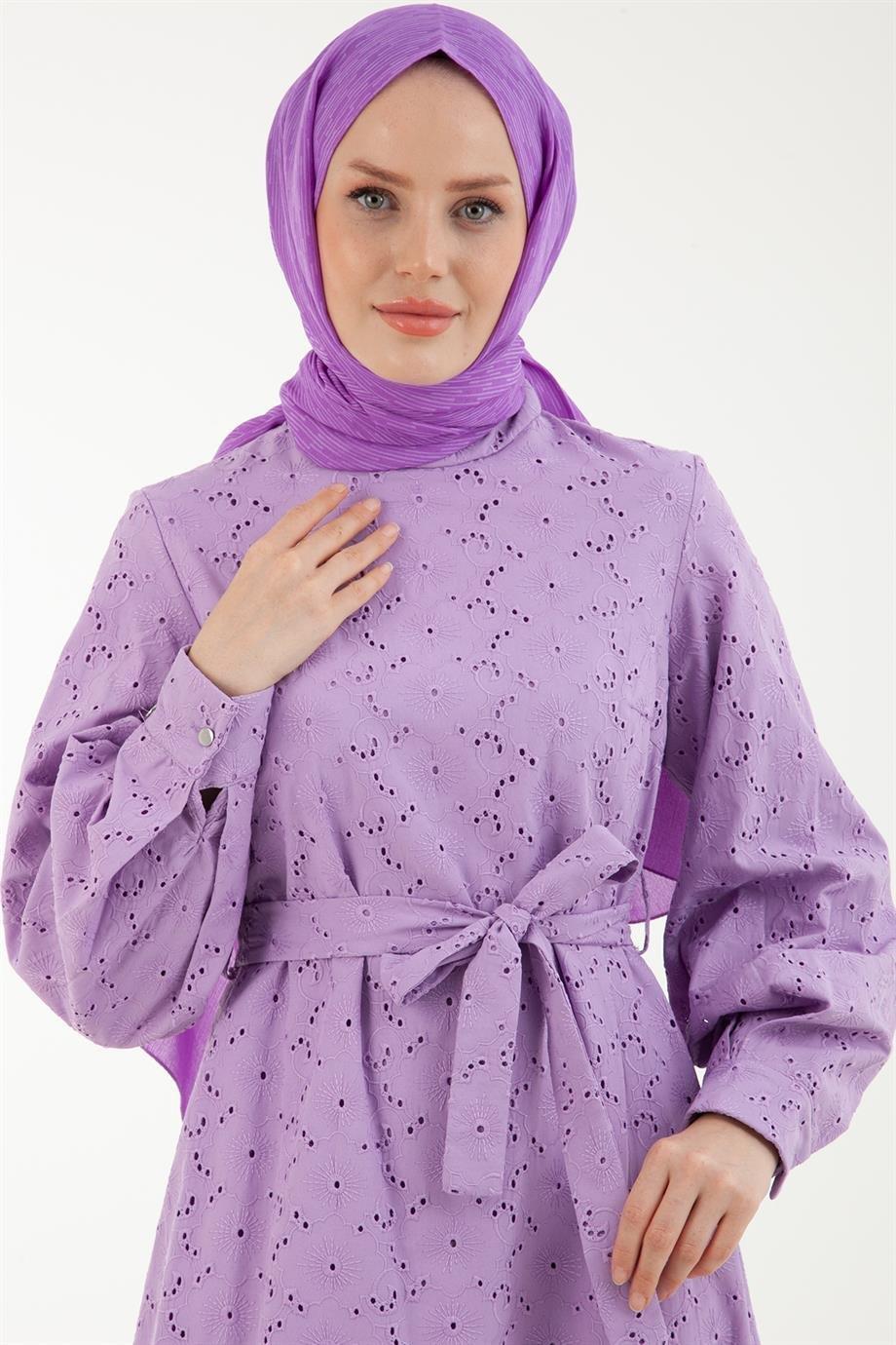 ARMİNE TREND Güpür Detaylı Arkadan Fermuarlı Belden Bağlamalı Elbise-Lila 23YT932