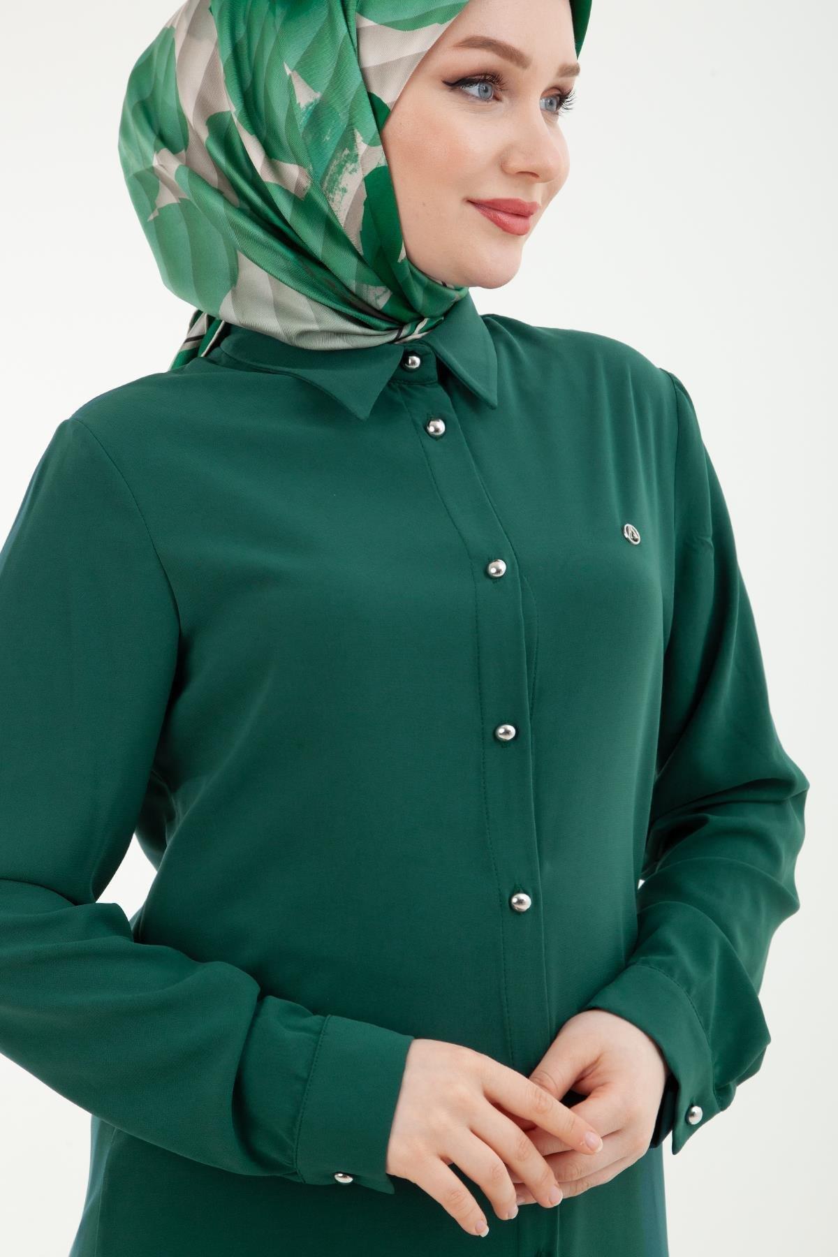 ARMİNE TREND Gömlek Yakalı Kolu Manşetli Düğmeli Tunik Zümrüt 24YT430