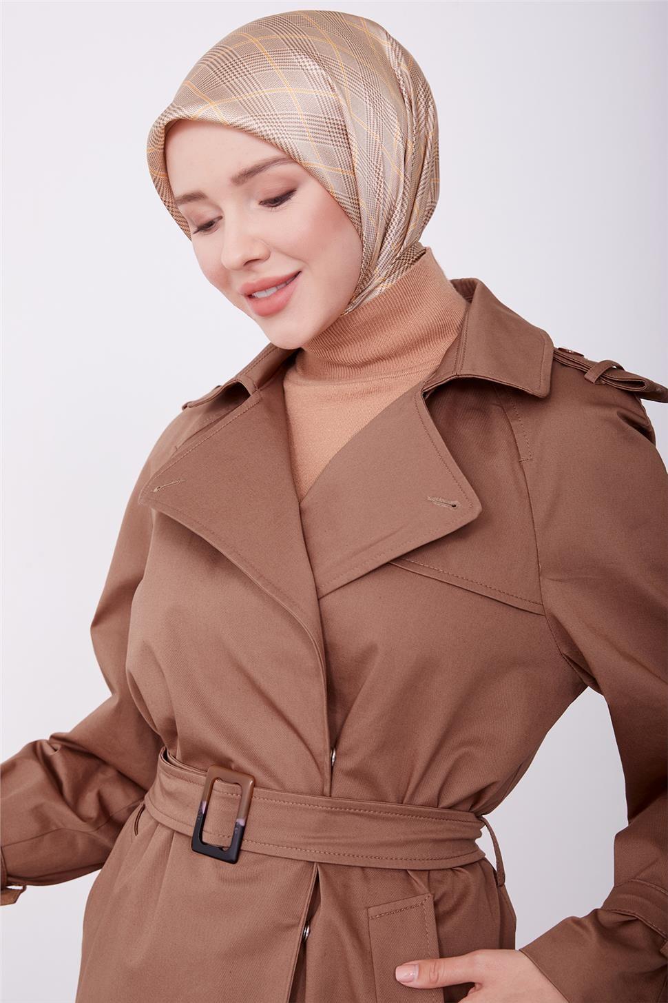 Armine Omuzları Apoletli Toka Detaylı Kap 23K7125 Camel