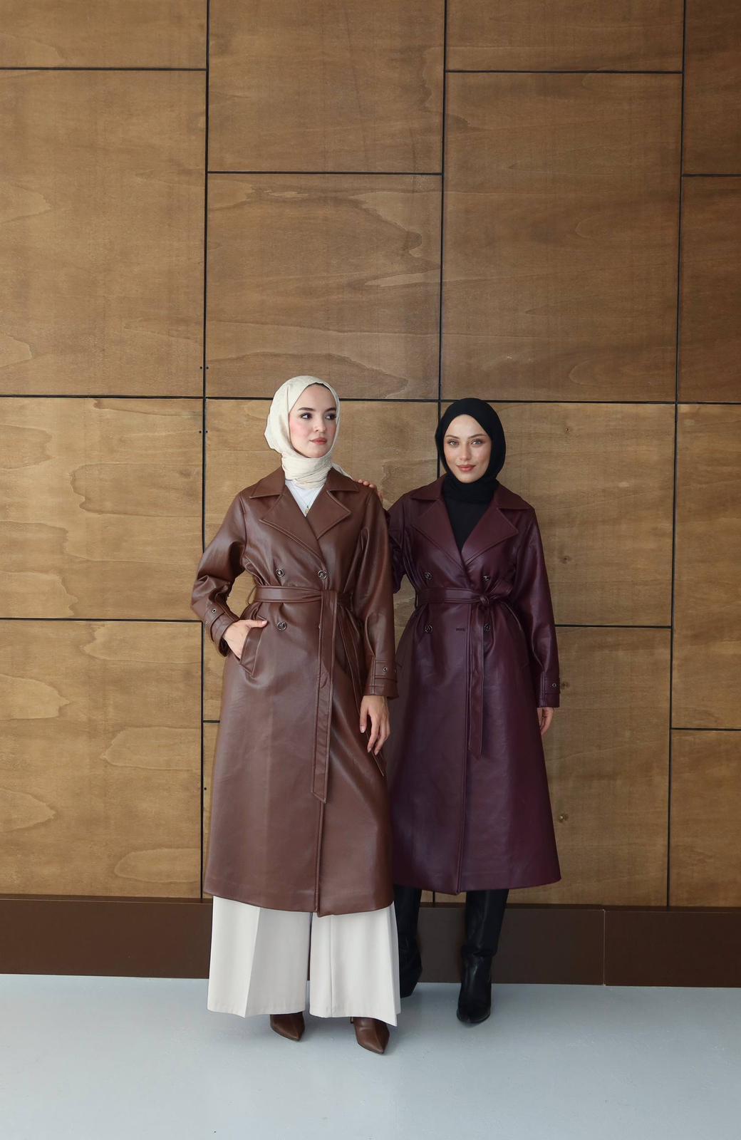 Apoletli Belden Bağcıklı Deri Kap Kahverengi