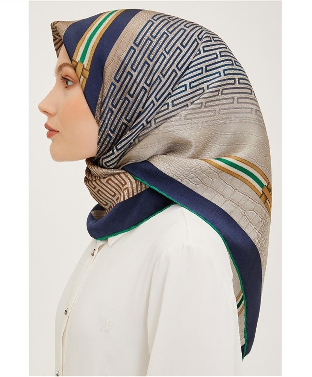 Armine 2023 İlkbahar-Yaz Sura İpek Eşarp 23YA8930 38