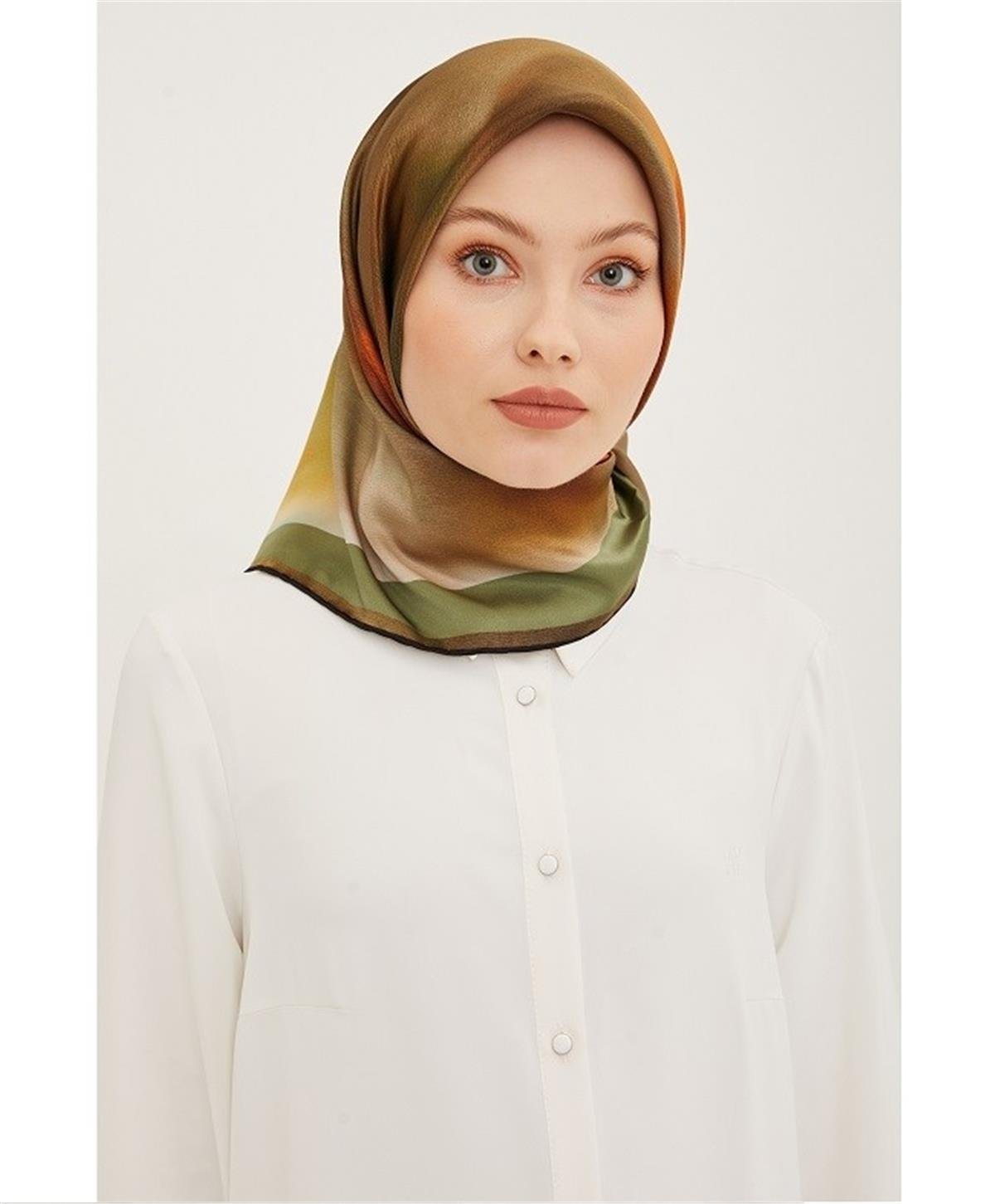 Armine 2023 İlkbahar Yaz Sura İpek Eşarp 23YA8927 37