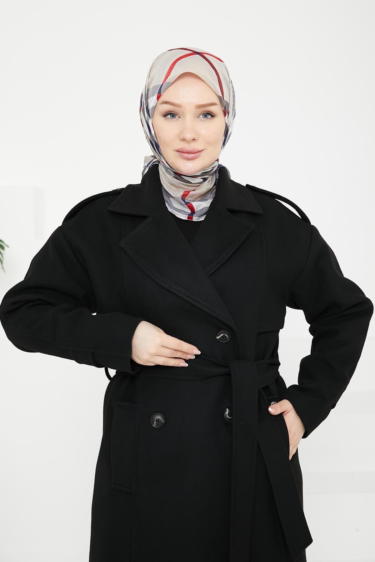 Armine Aller Detaylı Düğmeli Manto Siyah 25KT1729