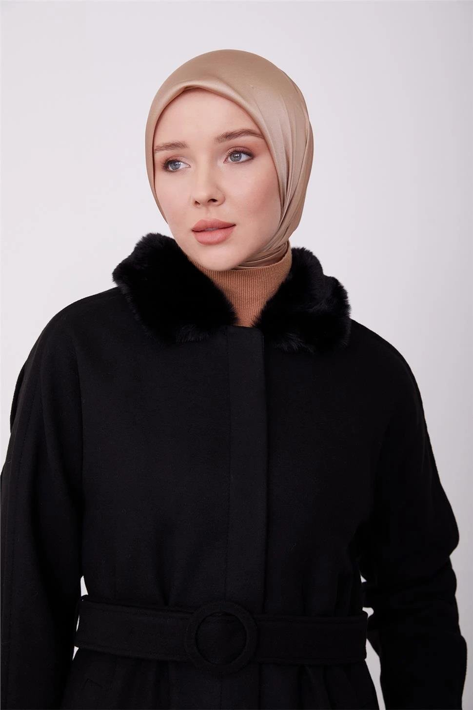Armine Seyyar Kürklü Fit Manto 23K8603 Siyah