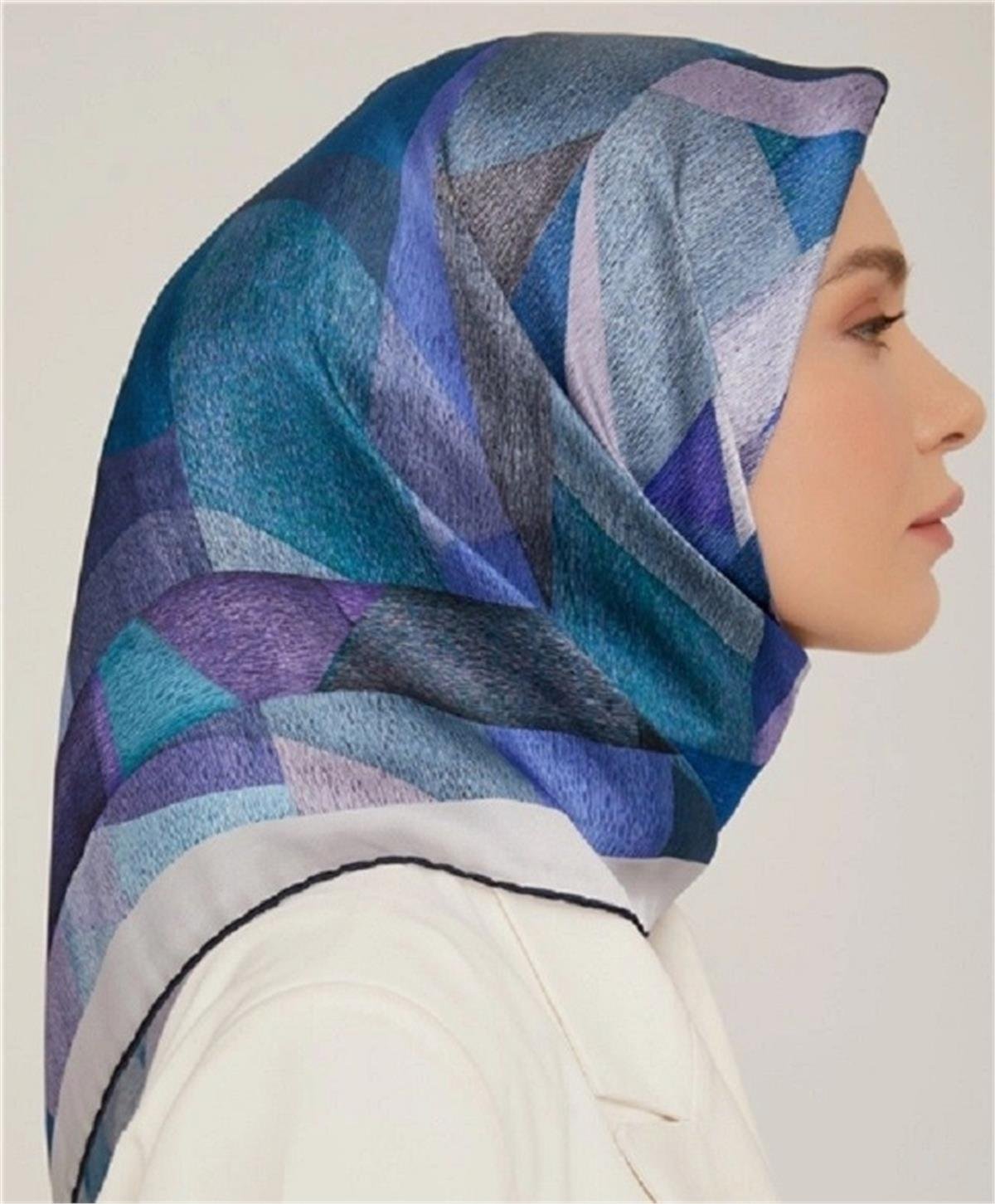 Armine Sura İpek Eşarp 22Ka8848 34
