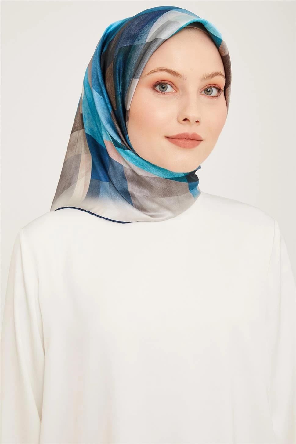 Armine Sura İpek Eşarp 23Ka9024 05