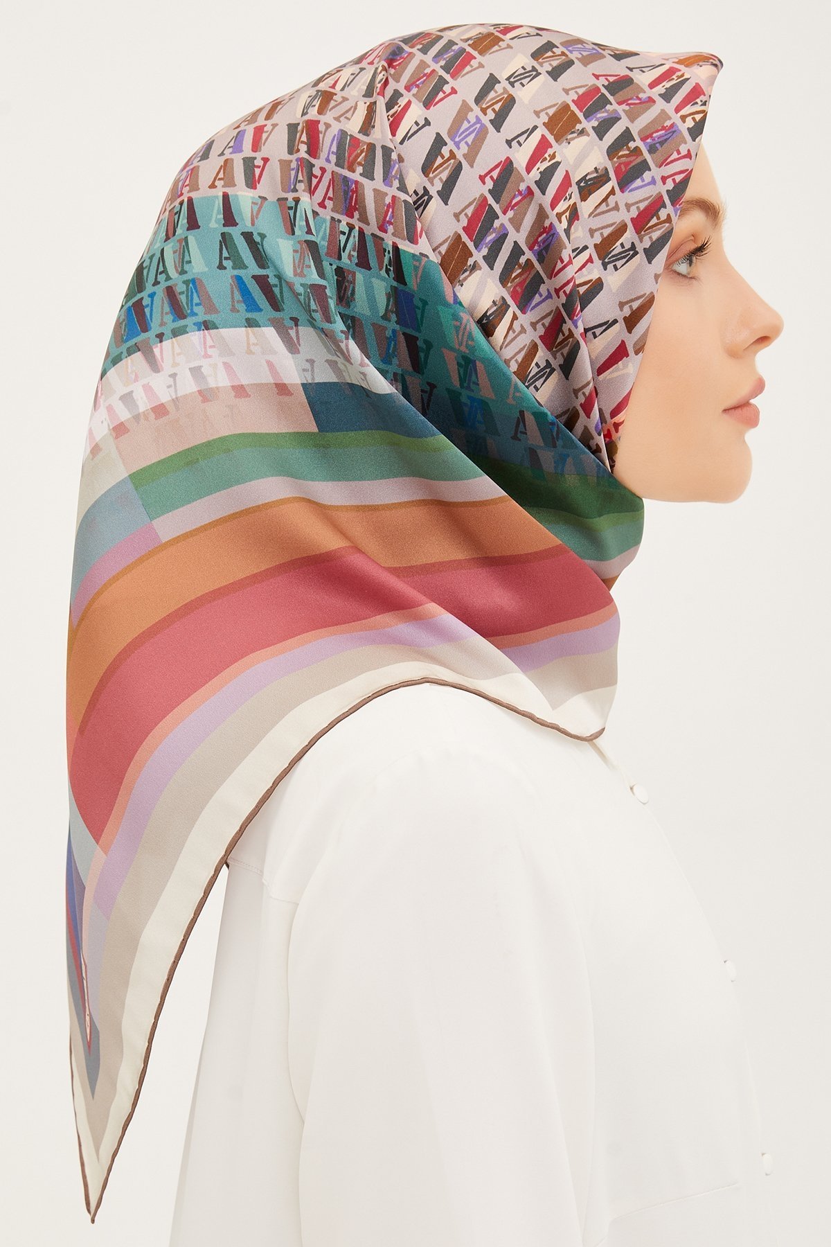 Armine Sura İpek Eşarp 23Ya8934 02