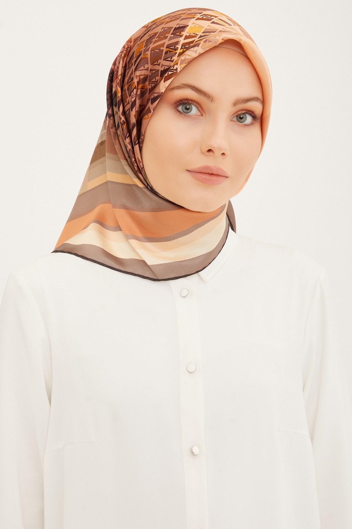 Armine Sura İpek Eşarp 23Ya8934 03