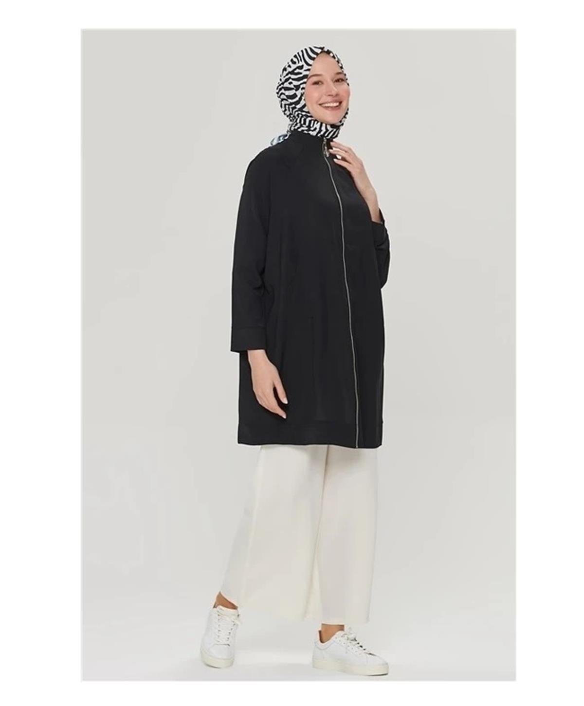 Armine Trend Arkası Yıldız Detaylı Fermuarlı Giyçık 23YT524 22KT520 Siyah