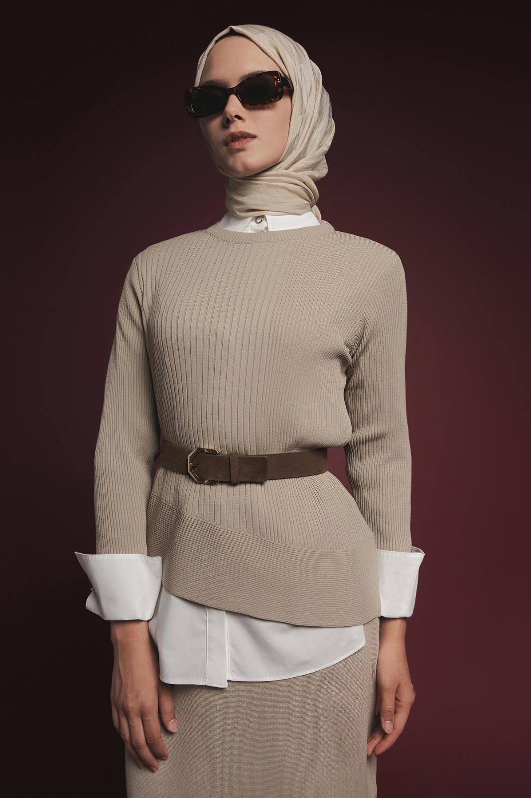 Armine TREND Asimetrik Kesim Çizgi Detaylı Etekli Takım Koyu Taş 25YTD6119