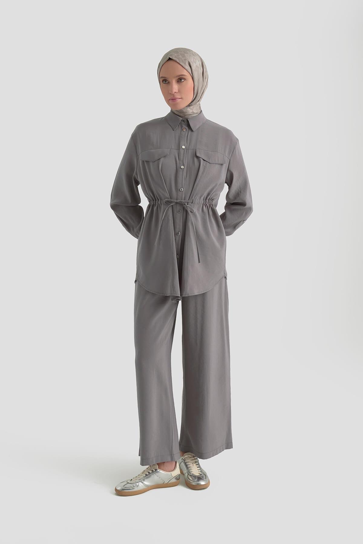 Armine TREND Belden Bağcıklı Spor Pantolonlu Cupra Takım Açık Gri 26YT619