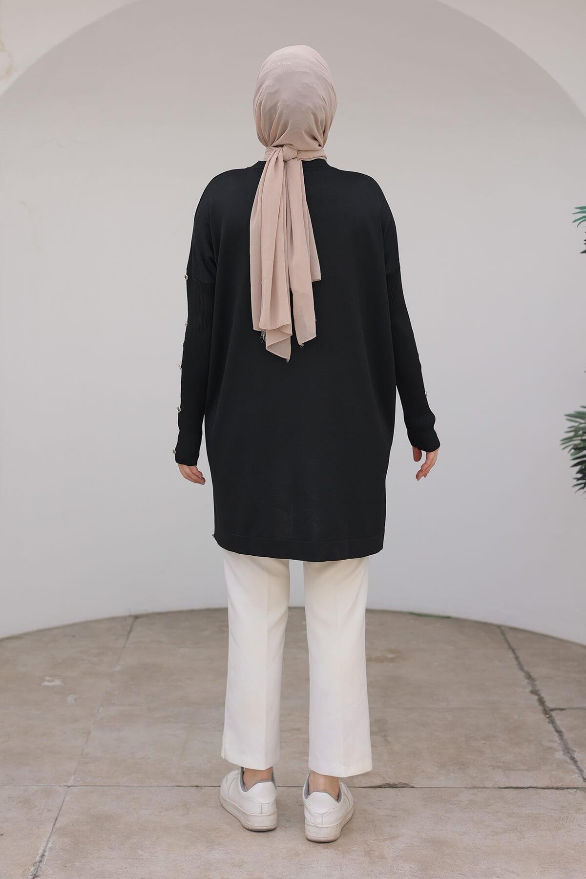 Armine TREND Bisiklet Yaka Koldan Düğme Detaylı Siyah Triko Tunik 24KTD402