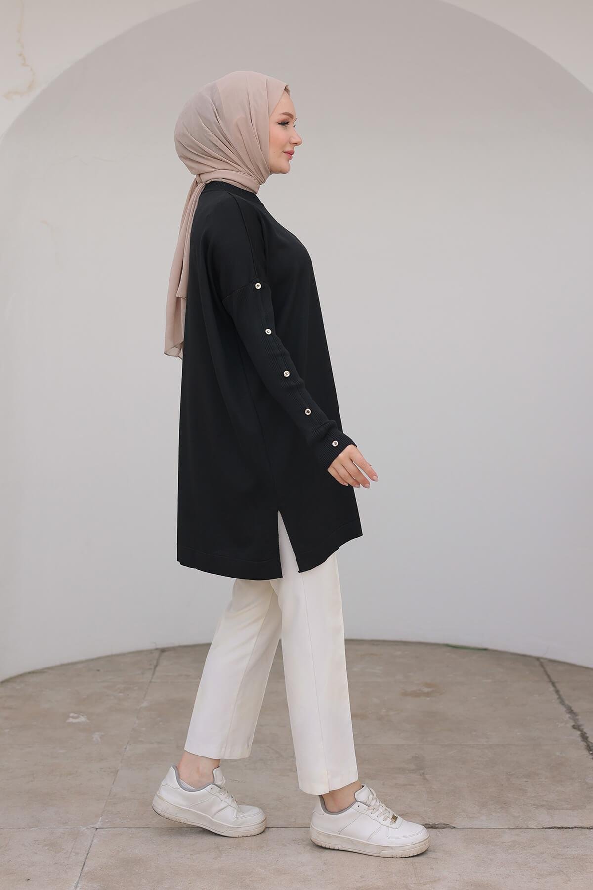 Armine TREND Bisiklet Yaka Koldan Düğme Detaylı Siyah Triko Tunik 24KTD402