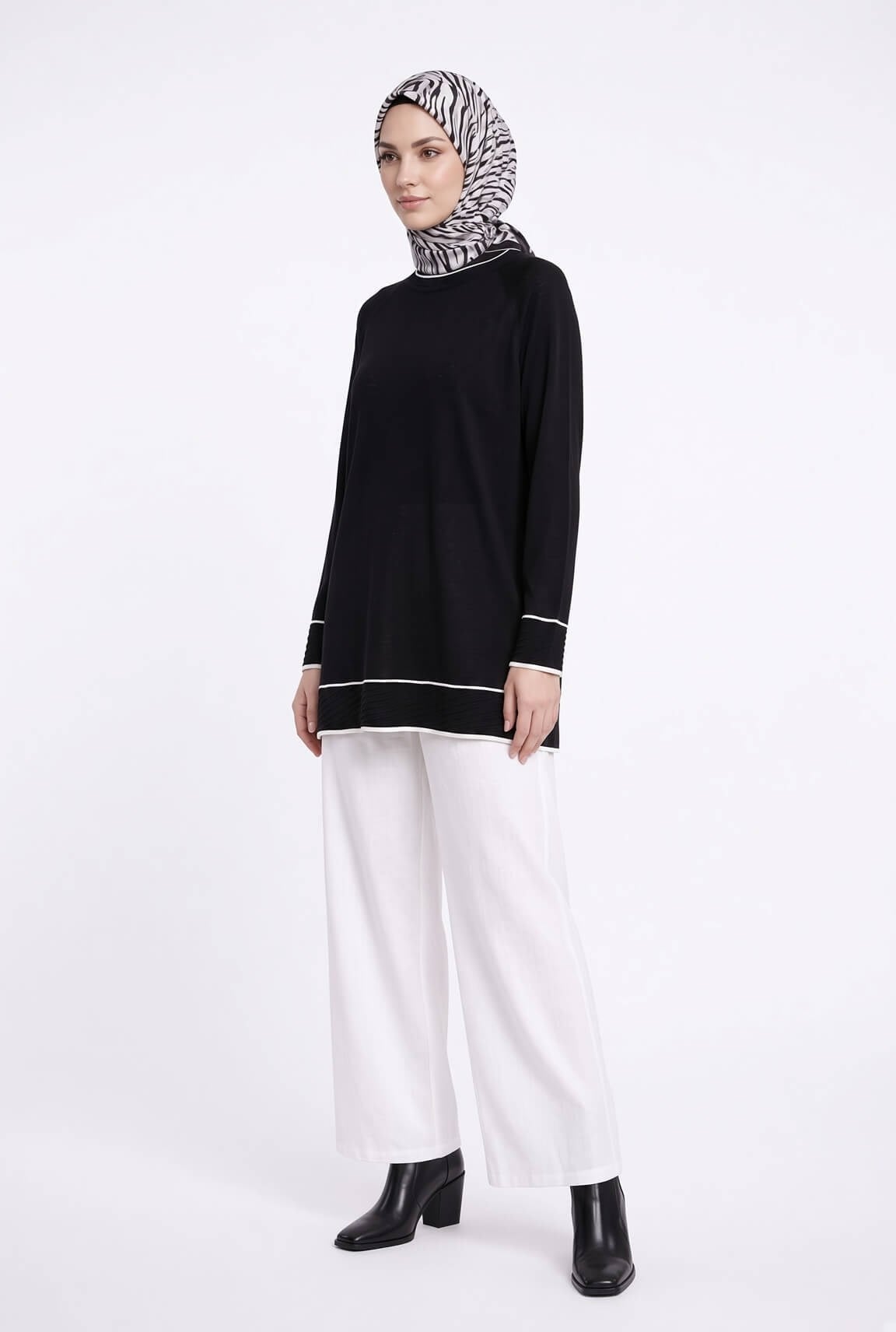 Armine TREND Biyeli Ribana Detaylı Triko Tunik Siyah 26KTD416