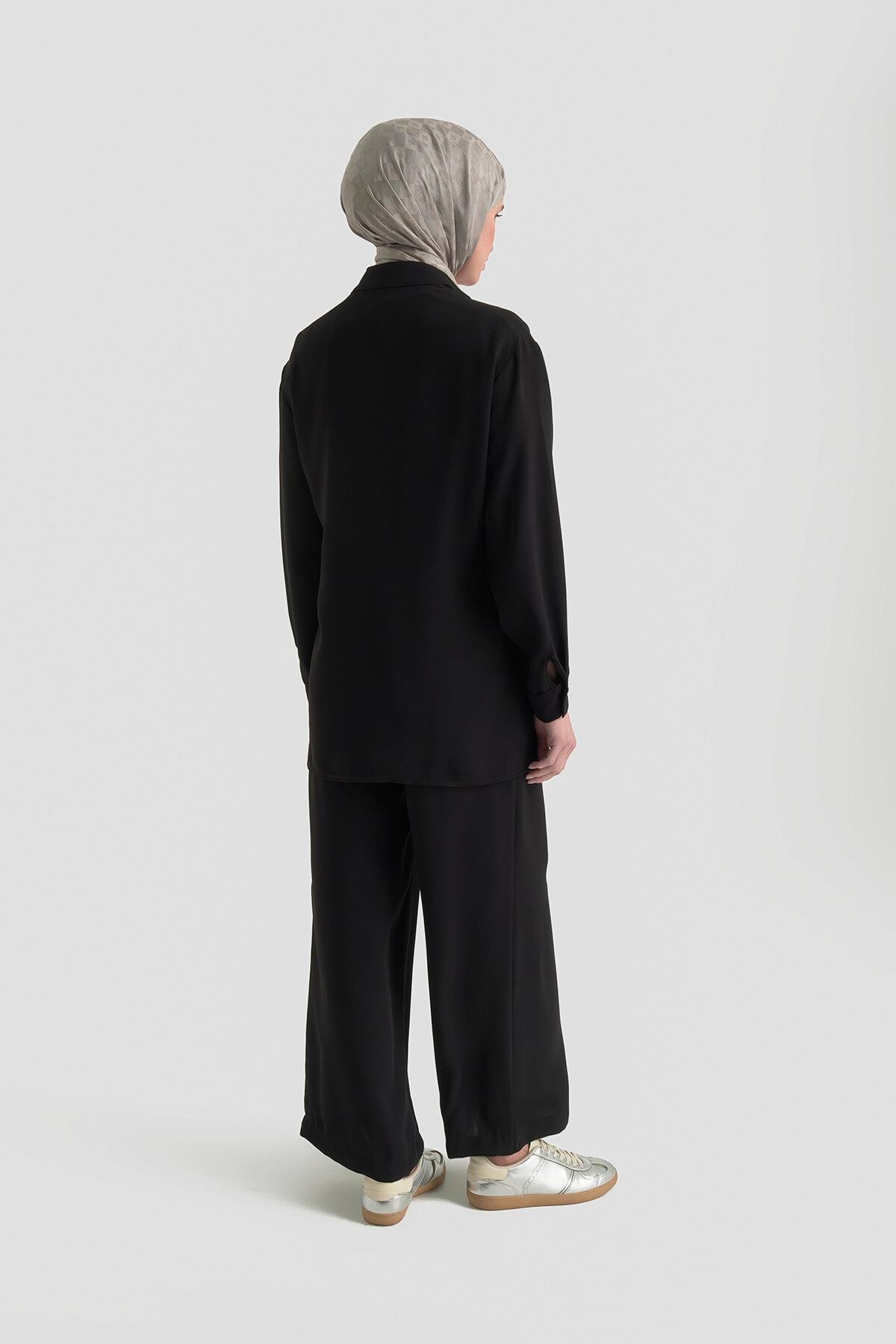 Armine TREND Broş Detaylı İkili Takım Siyah 25KT646