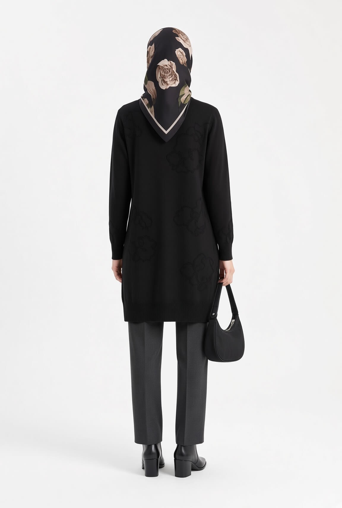 Armine TREND Çiçek Nakışlı Fermuarlı Triko Tunik Siyah 25KTD4111