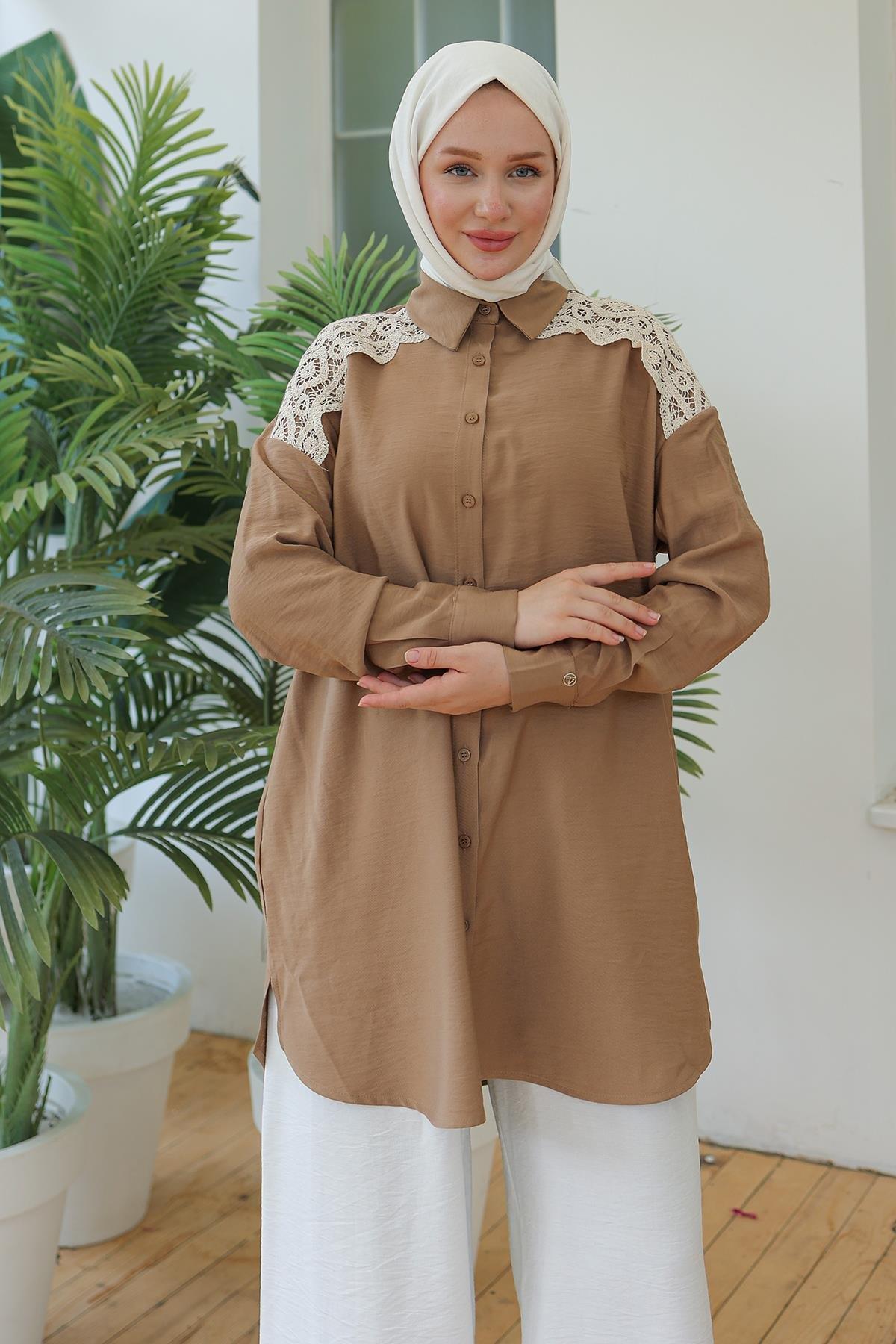 ARMİNE TREND Dantel Desenli Gömlek Yaka Düğmeli Tunik Camel 24YT462