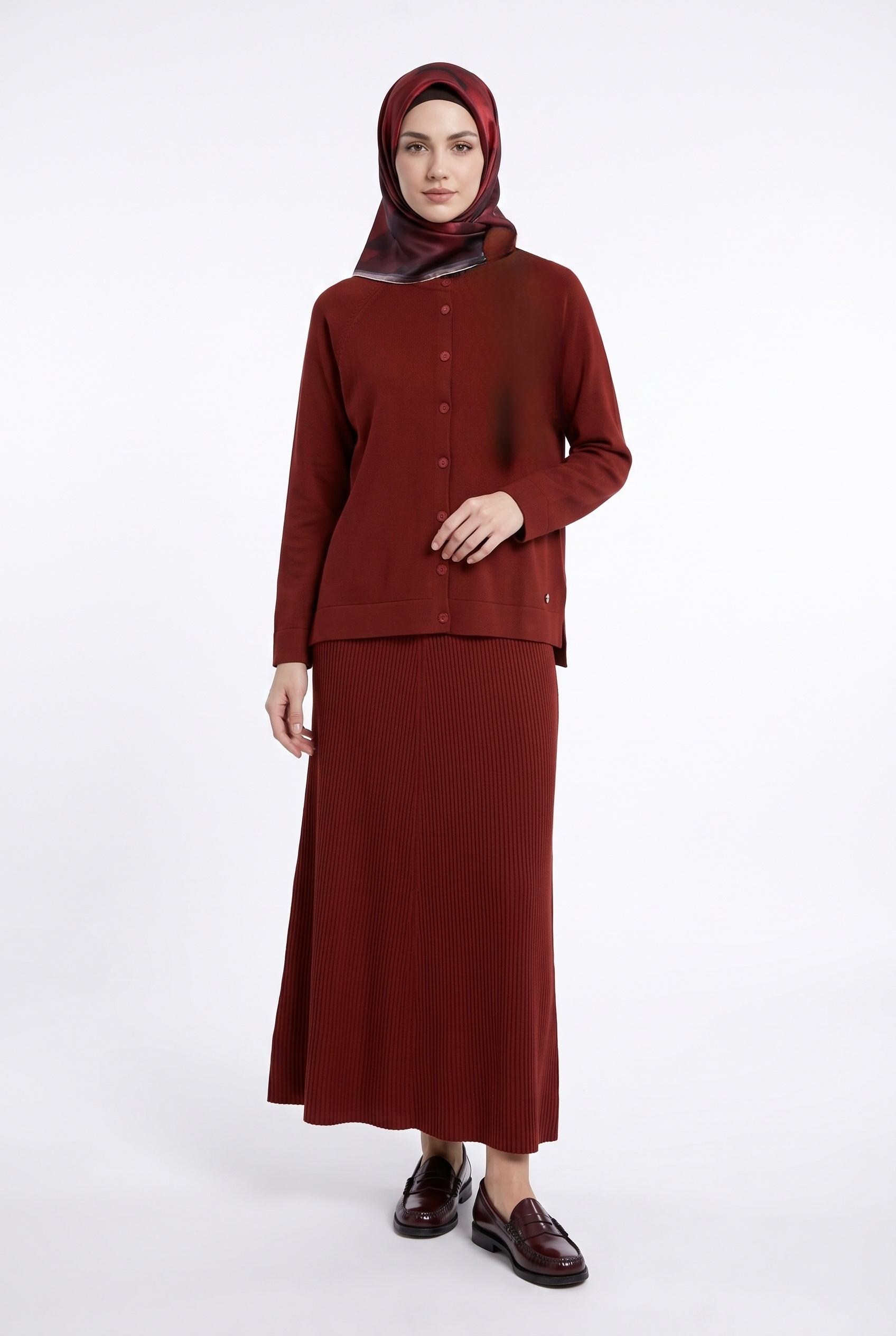 Armine TREND Düğmeli Triko Hırka ve Fitilli Etek Takım Bordo 26ktd602