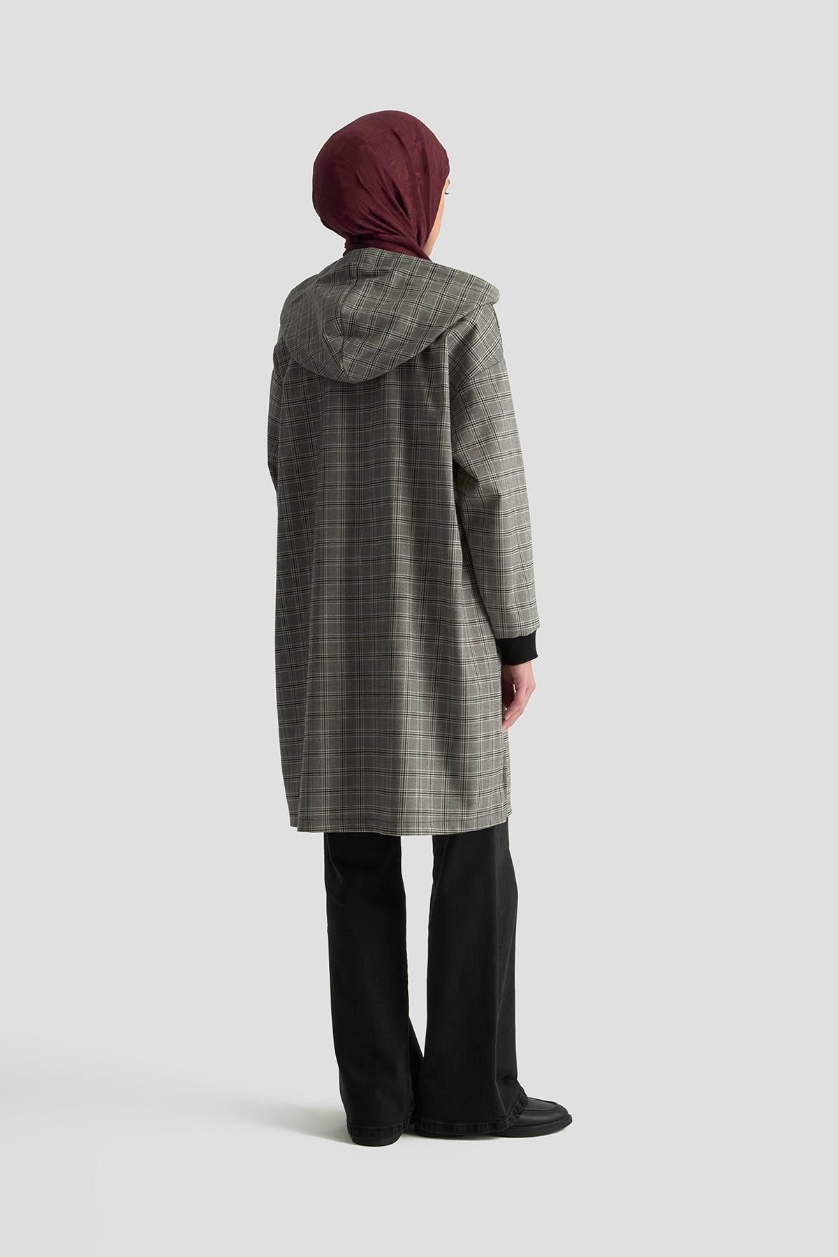 Armine TREND Ekose Desenli Önden Yarım Fermuarlı Kapüşonlu Tunik Siyah 25KT442