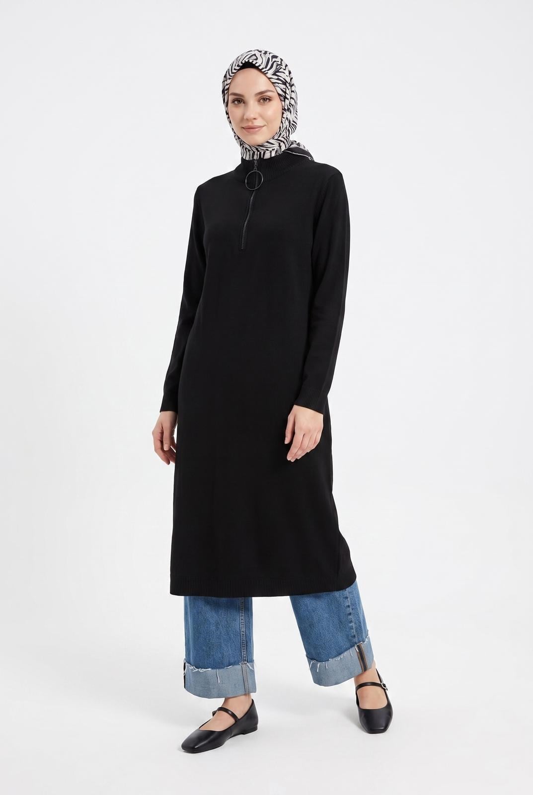 Armine TREND Fermuarlı Düz Uzun Triko Tunik Siyah 25KTD411