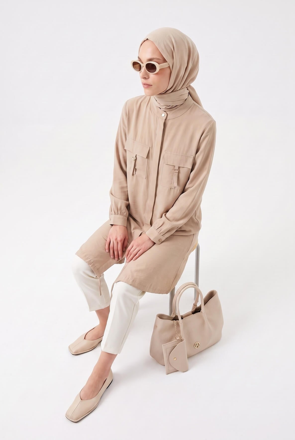 Armine TREND Gizli Düğmeli Cep Detaylı Büzgü İpli Uzun Tunik Bej 26YT488