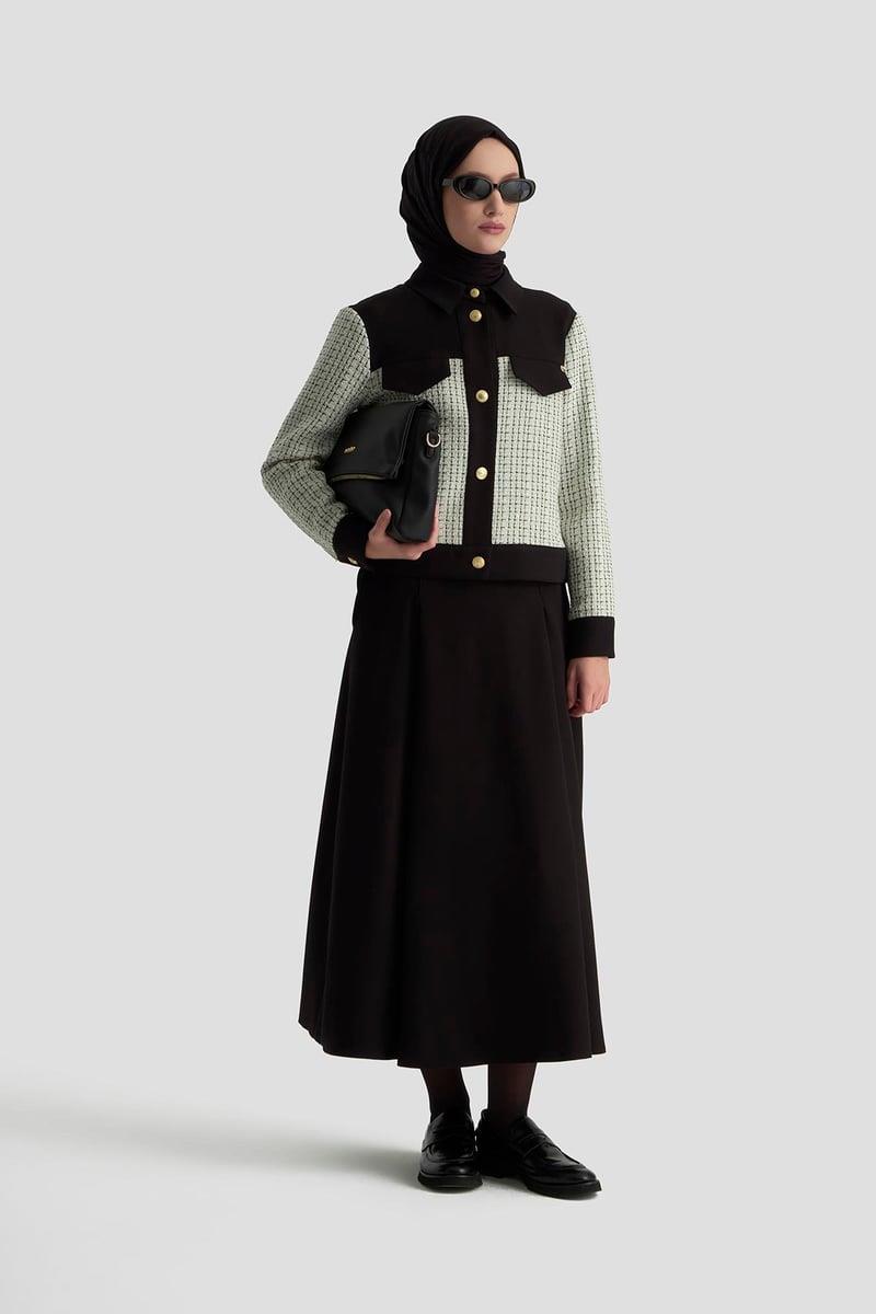 ARMİNE TREND Gold Düğme Detaylı Süs Cepli Etekli Tüvit İkili Takım Siyah 25KT605