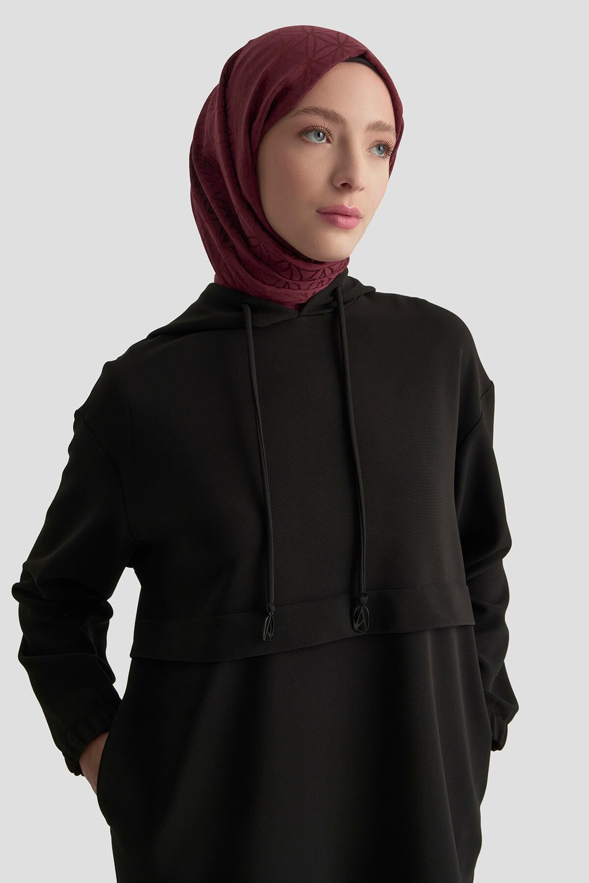 ARMİNE TREND Kapüşonlu Kolları Lastikli Tunik Siyah 25KT462