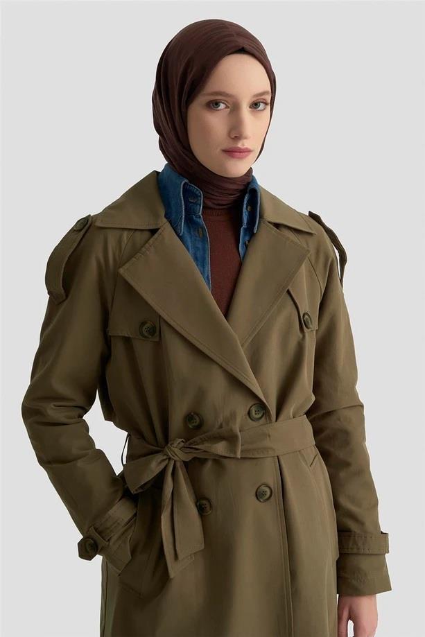 ARMİNE TREND Kruvaze Kapamalı Düğmeli Belden Kuşaklı Kap Haki 25KT720