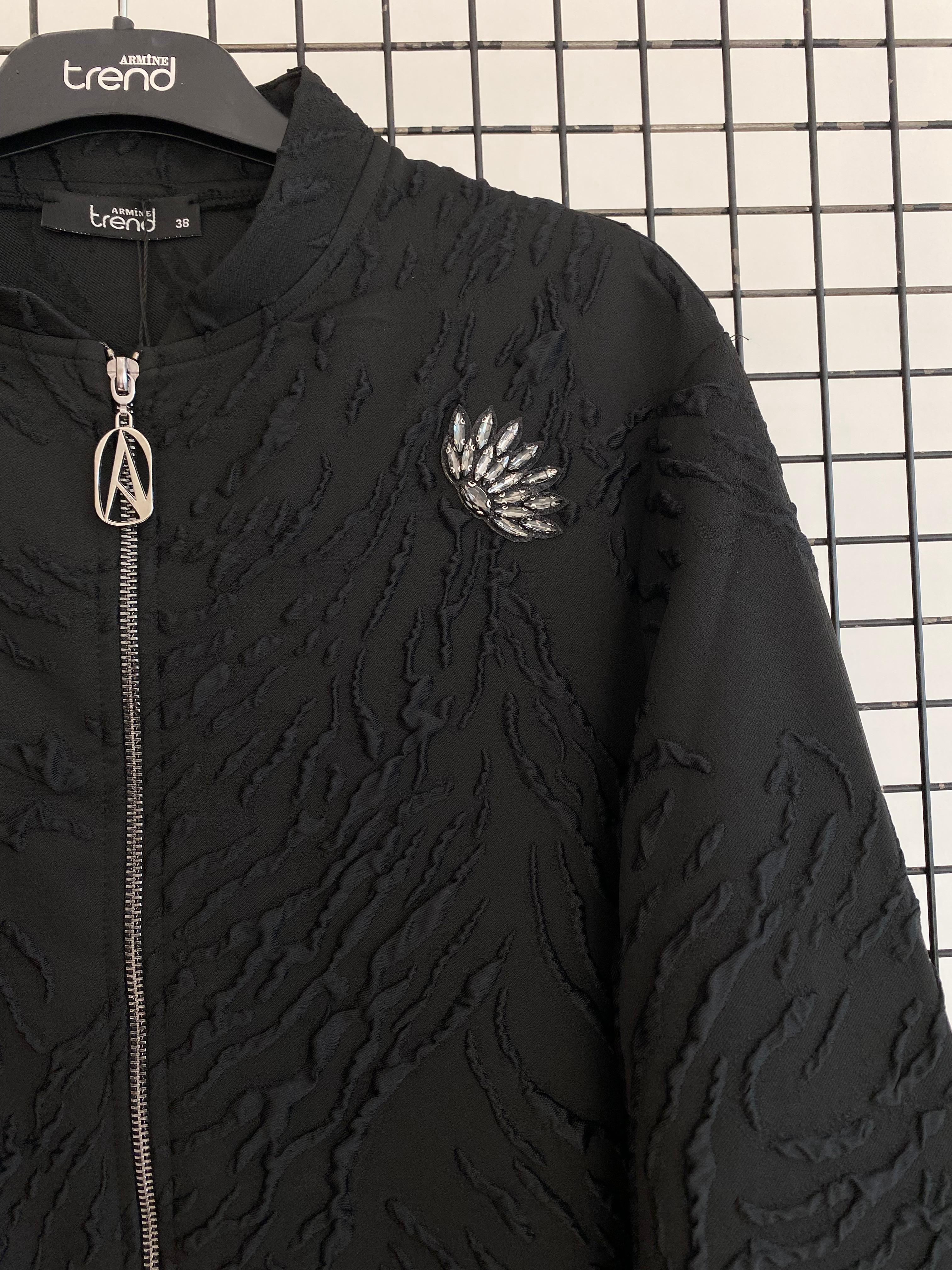 Armine TREND Kumaşı Kabartmalı Fermuarlı Tunik Siyah 25KT423