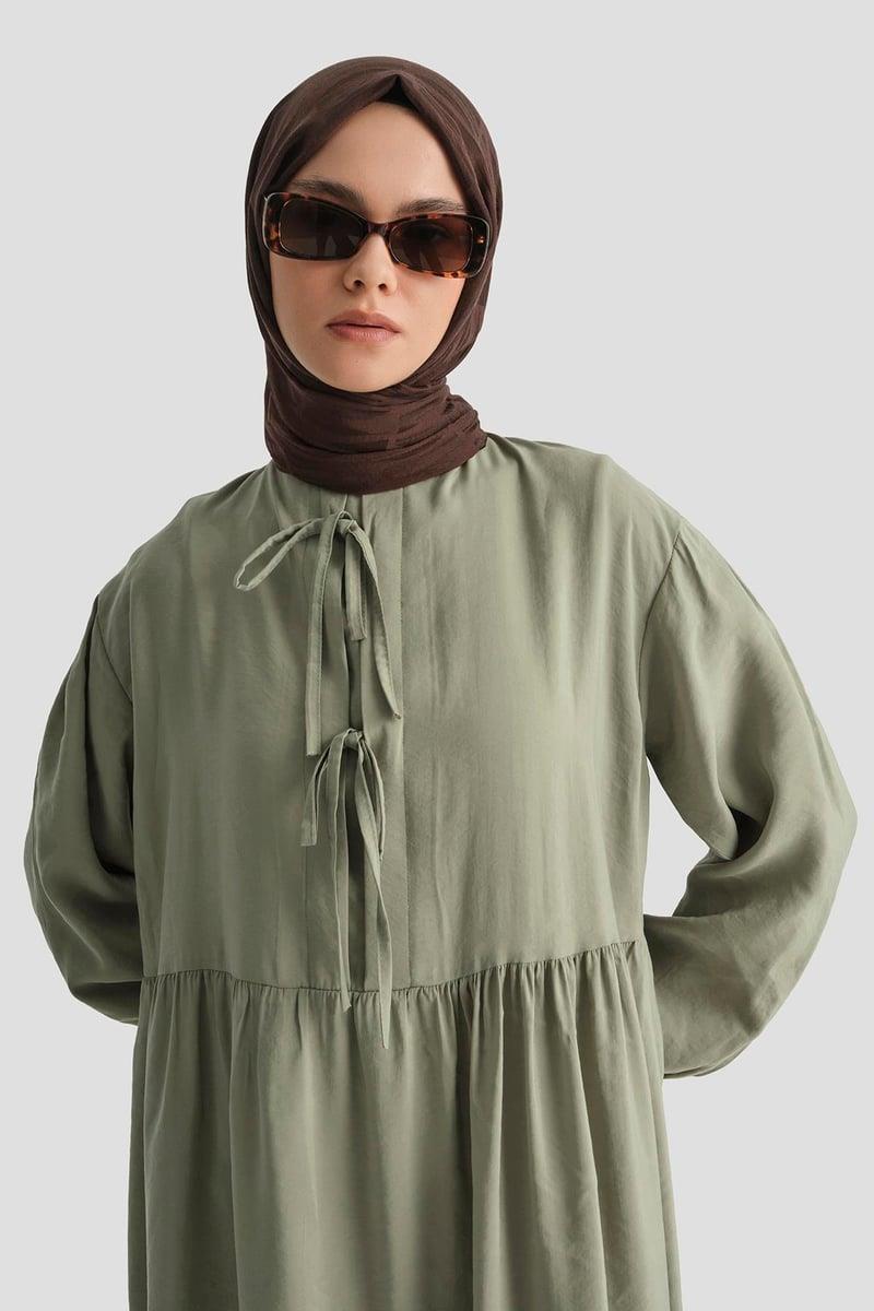 Armine TREND Minik Kurdele Detaylı Elbise Haki 25YT954