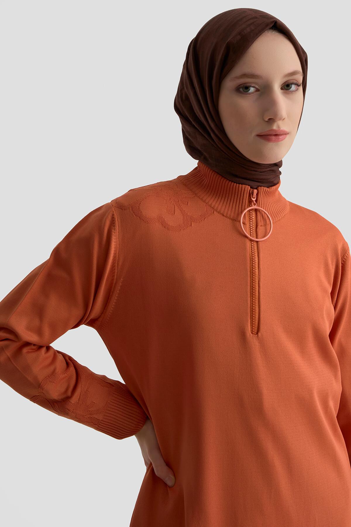 Armine TREND Omuz Desenli Çiçek Baskılı  Yarım Fermuarlı Triko Tunik Şeftali 25YTD4111